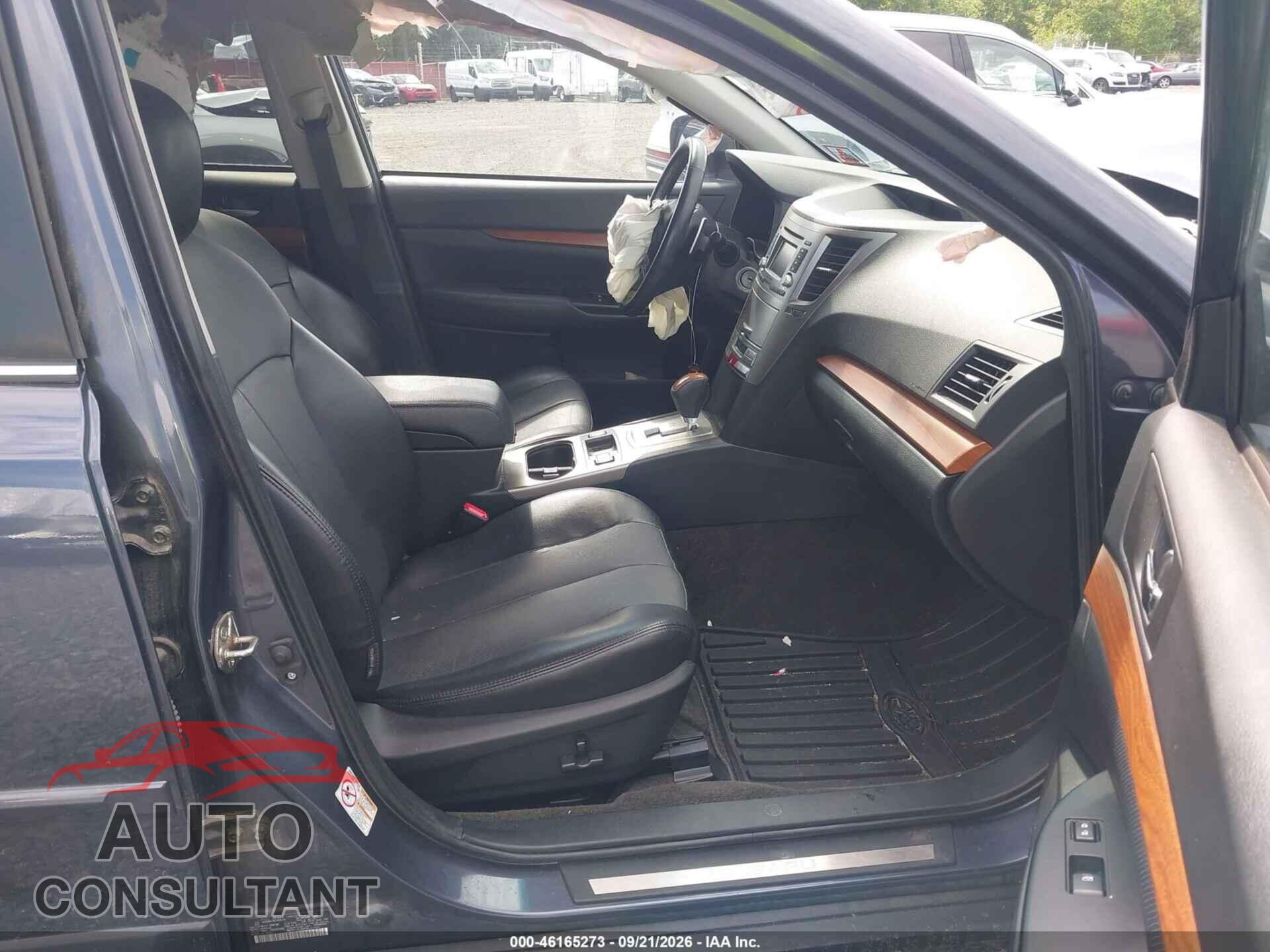 SUBARU OUTBACK 2014 - 4S4BRBLC8E3298119