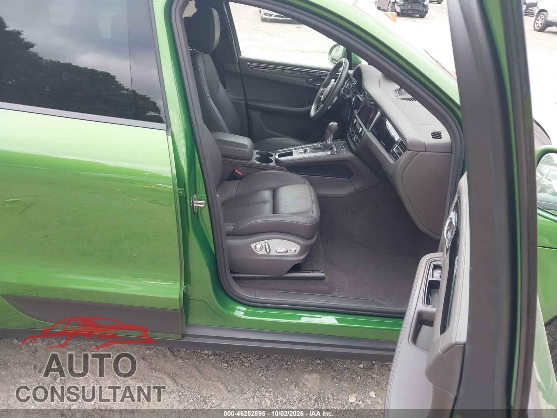 PORSCHE MACAN 2021 - WP1AA2A56MLB04034