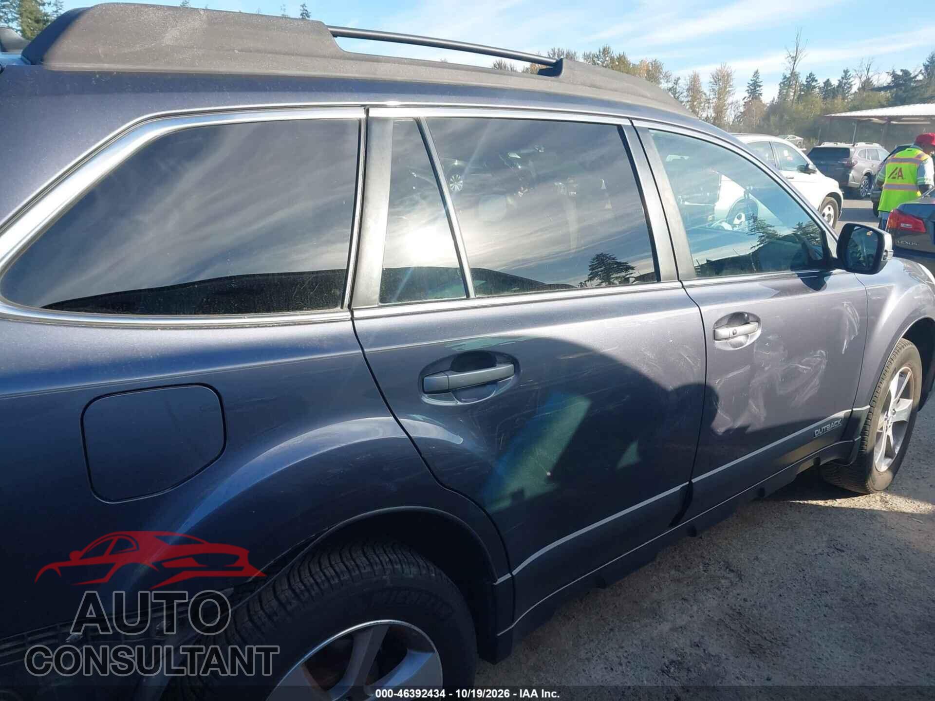 SUBARU OUTBACK 2014 - 4S4BRBPC5E3214803