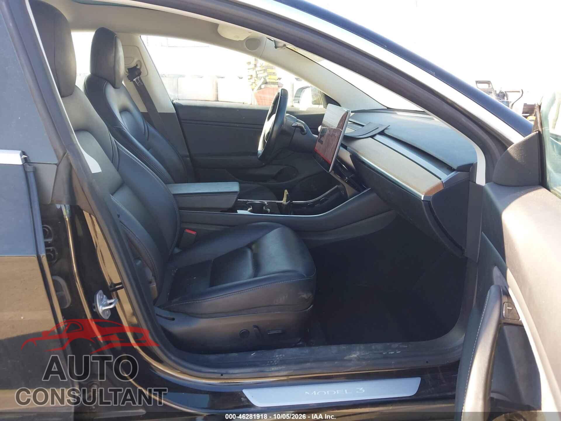 TESLA MODEL 3 2018 - 5YJ3E1EA9JF157292