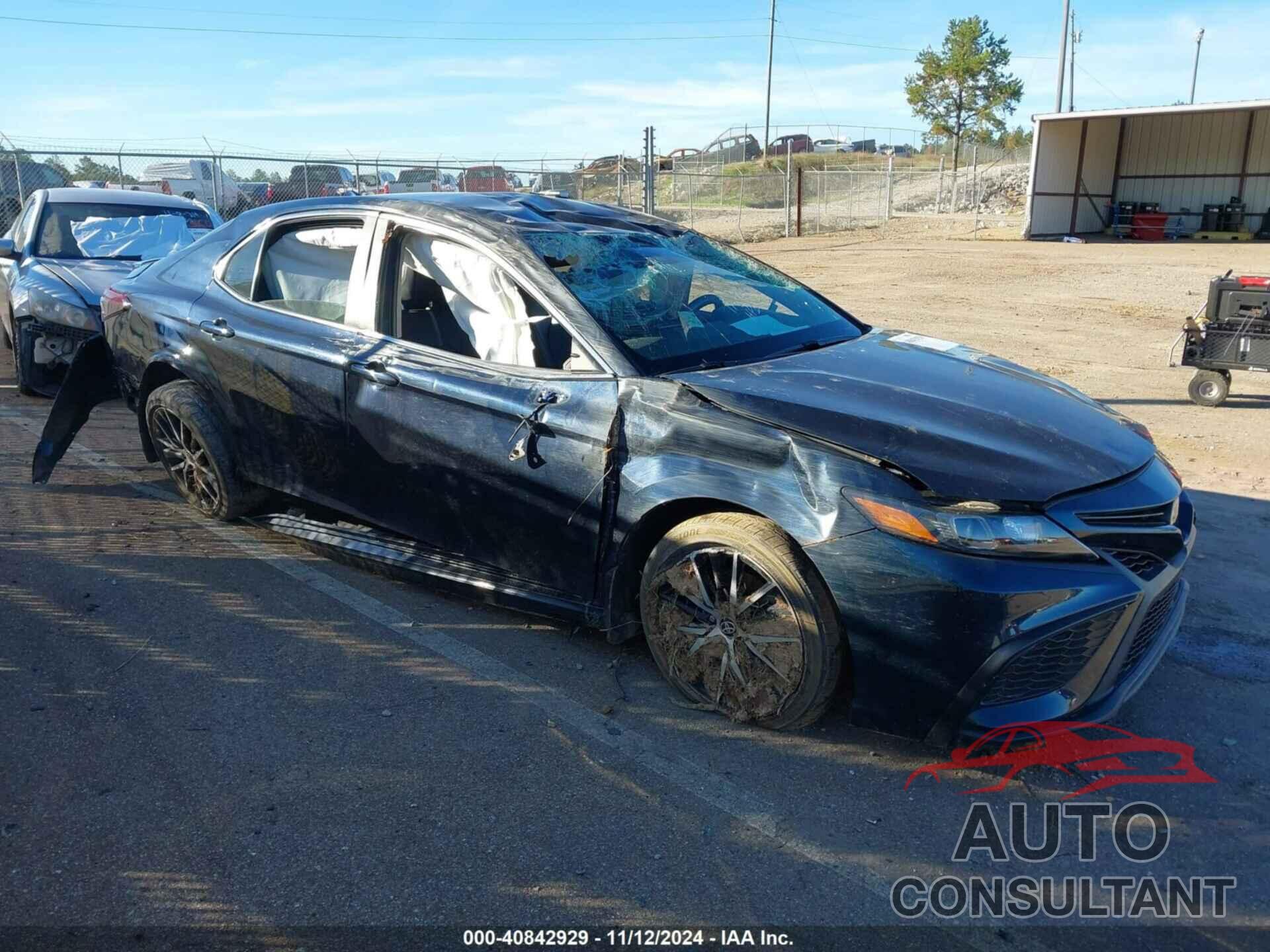 TOYOTA CAMRY 2021 - 4T1G11AK1MU491710