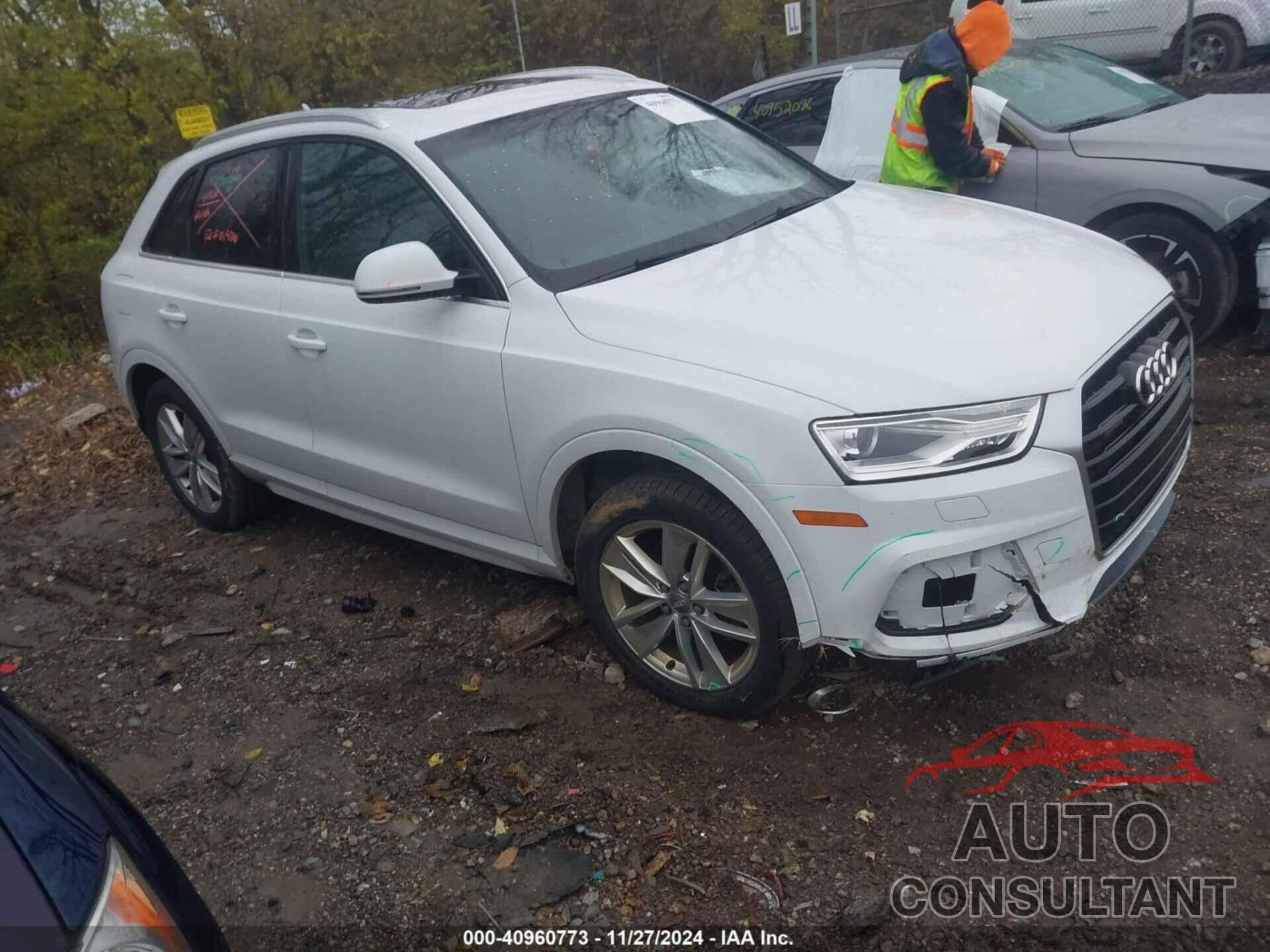 AUDI Q3 2017 - WA1JCCFS6HR012158