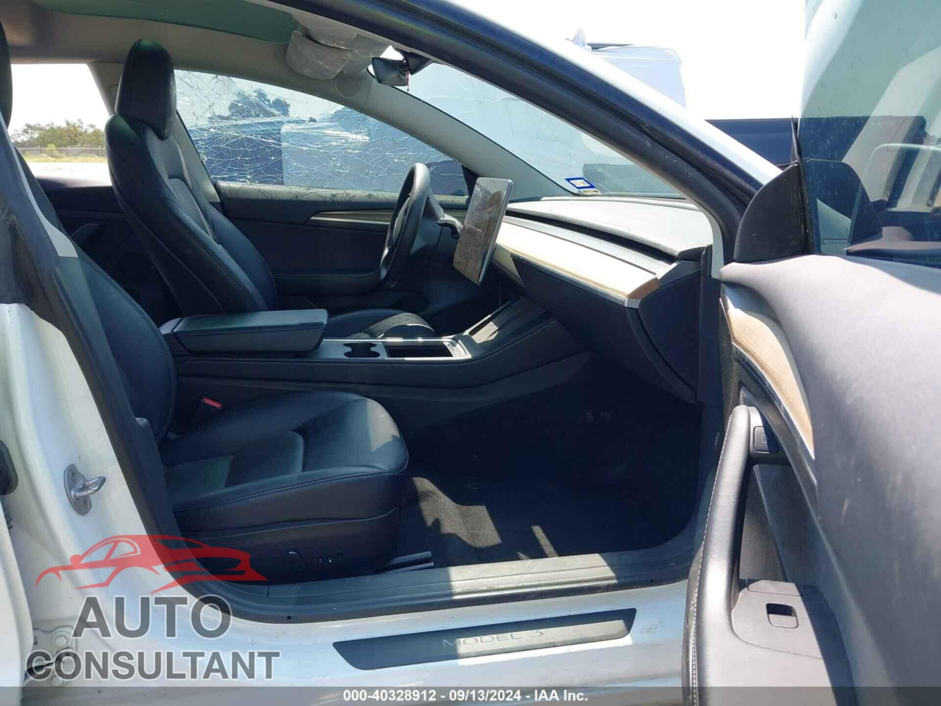 TESLA MODEL 3 2023 - 5YJ3E1EA3PF563996