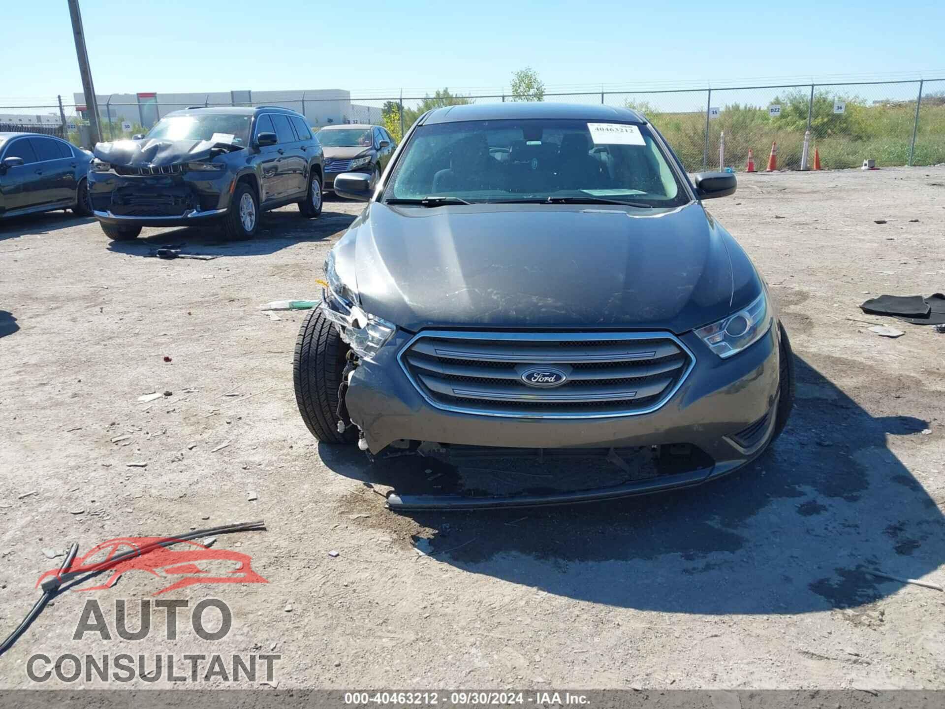 FORD TAURUS 2017 - 1FAHP2D89HG102819