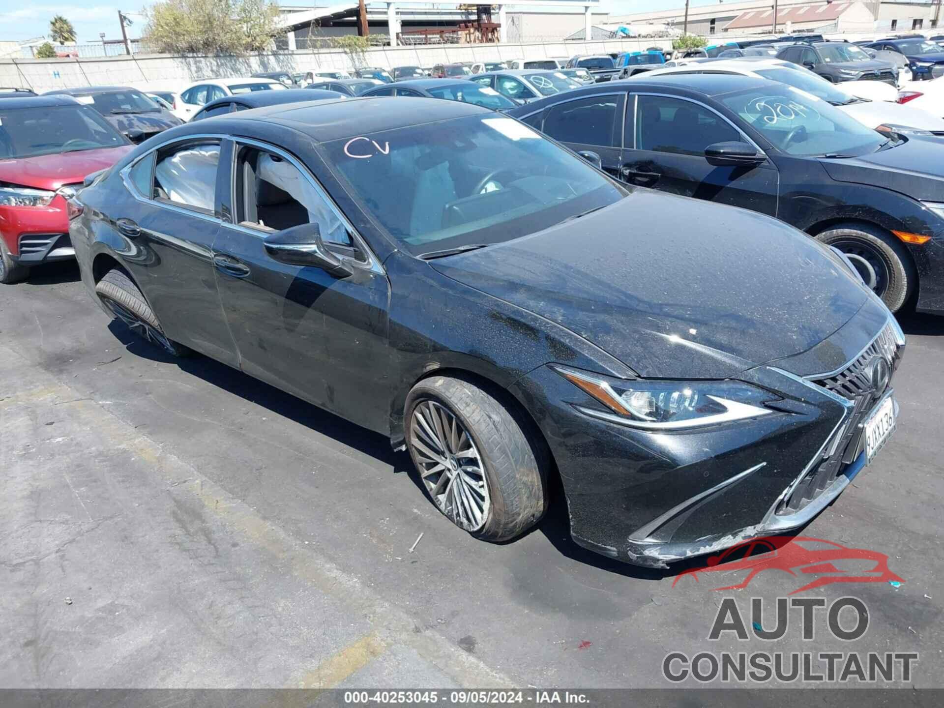 LEXUS ES 300H 2024 - 58ADA1C11RU040977