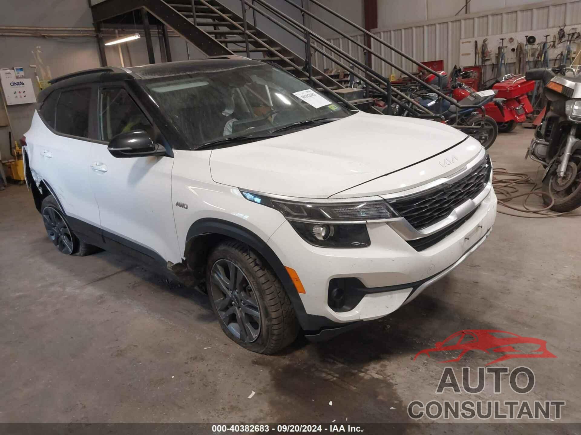 KIA SELTOS 2022 - KNDEUCAA8N7311158