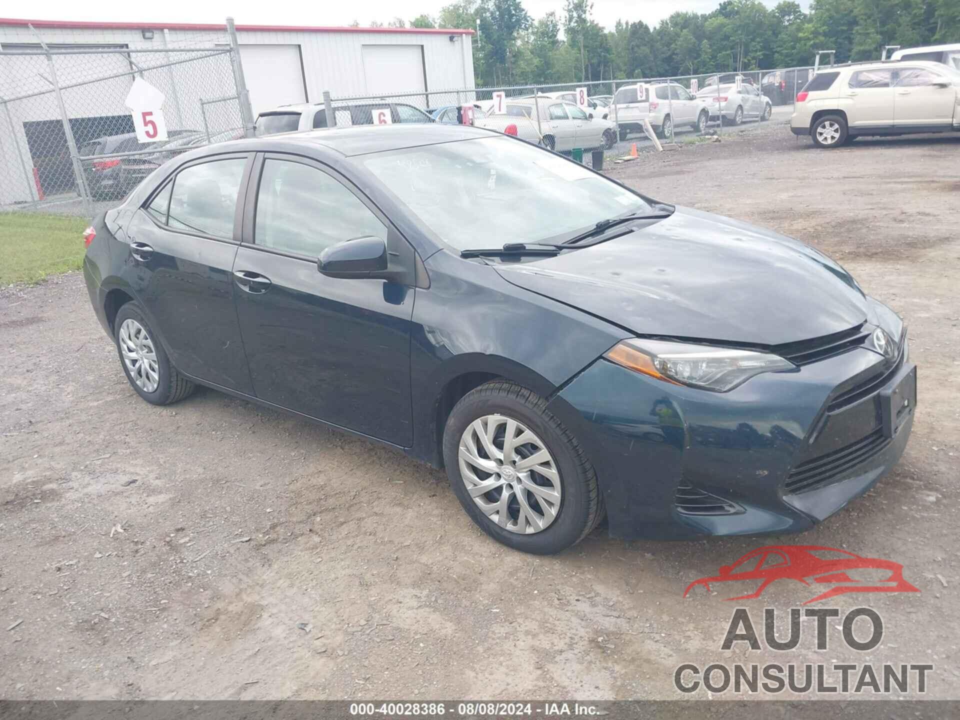 TOYOTA COROLLA 2018 - 2T1BURHE5JC054094
