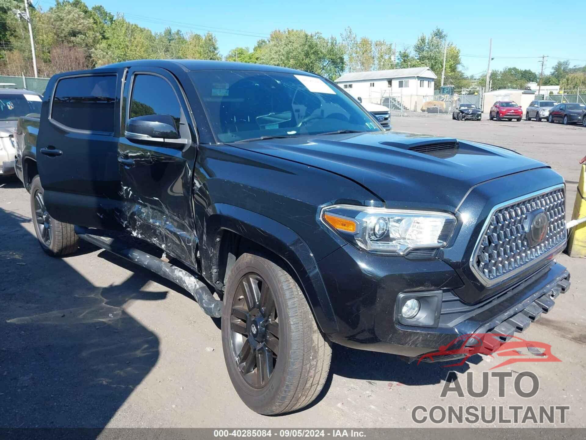 TOYOTA TACOMA 2018 - 5TFCZ5AN9JX133102