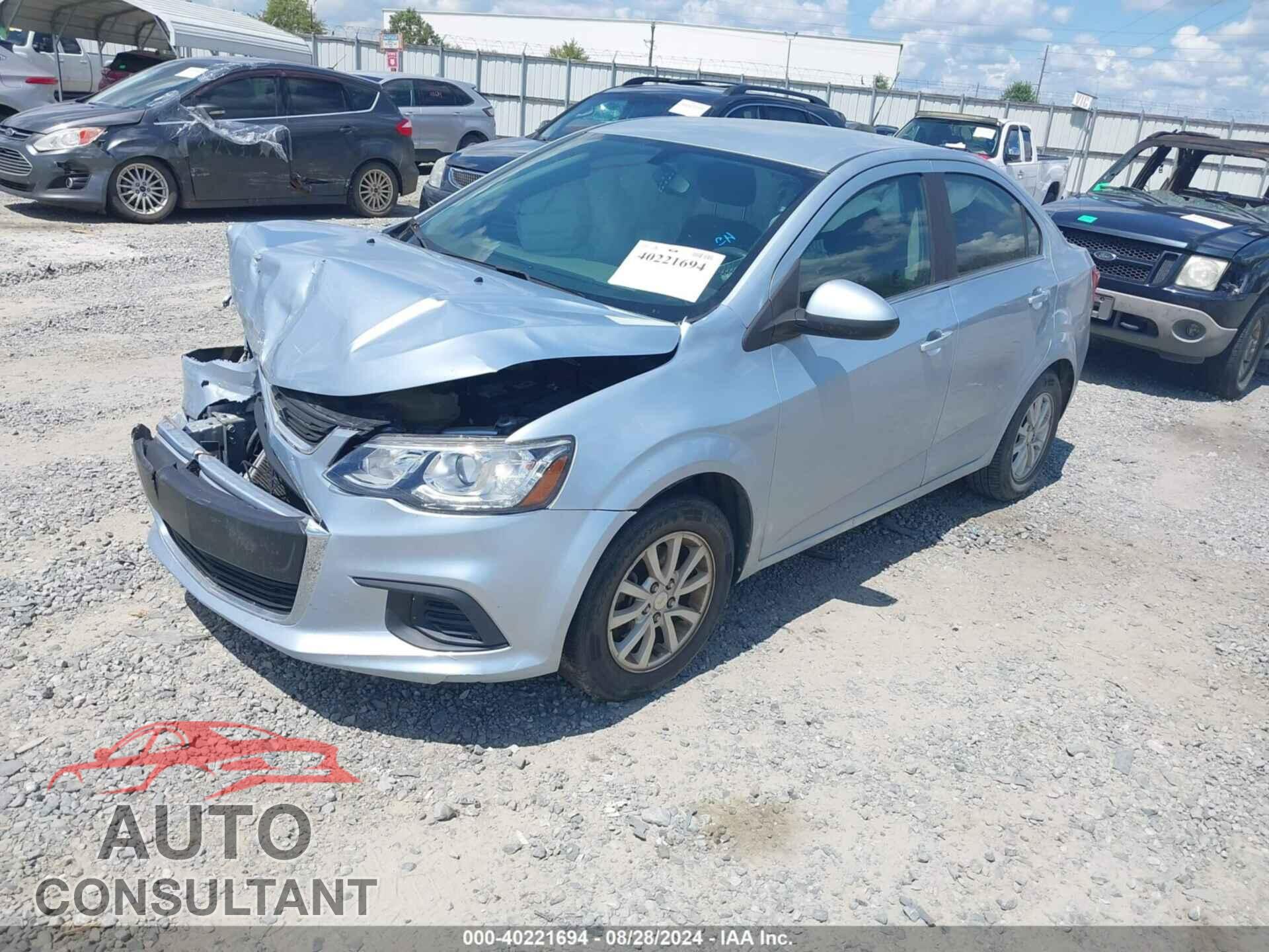 CHEVROLET SONIC 2017 - 1G1JD5SH4H4127324