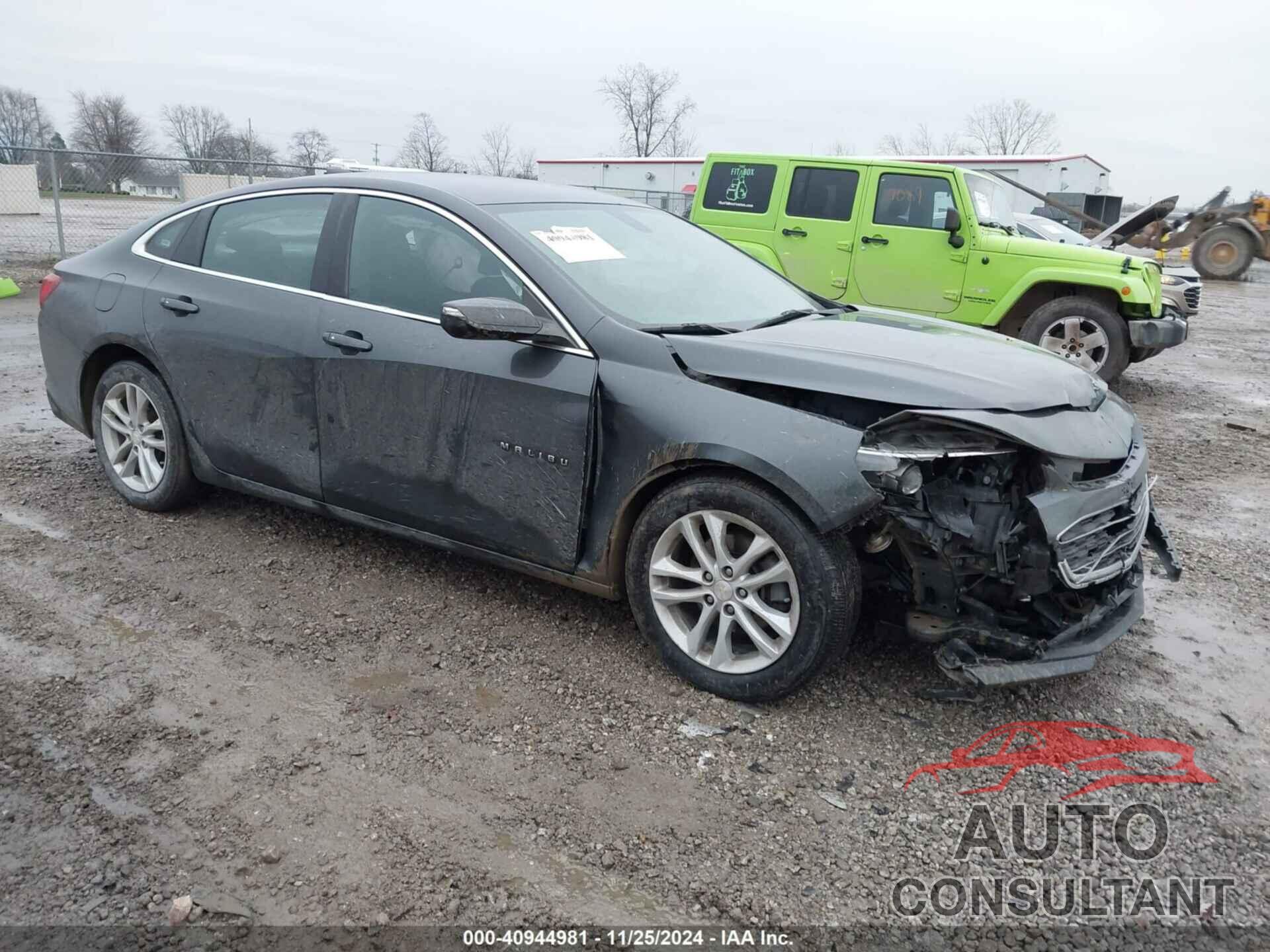 CHEVROLET MALIBU 2017 - 1G1ZE5ST8HF184747