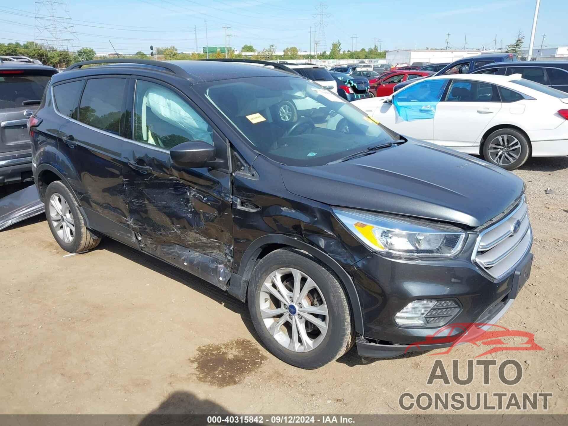 FORD ESCAPE 2018 - 1FMCU0GD3JUD38413