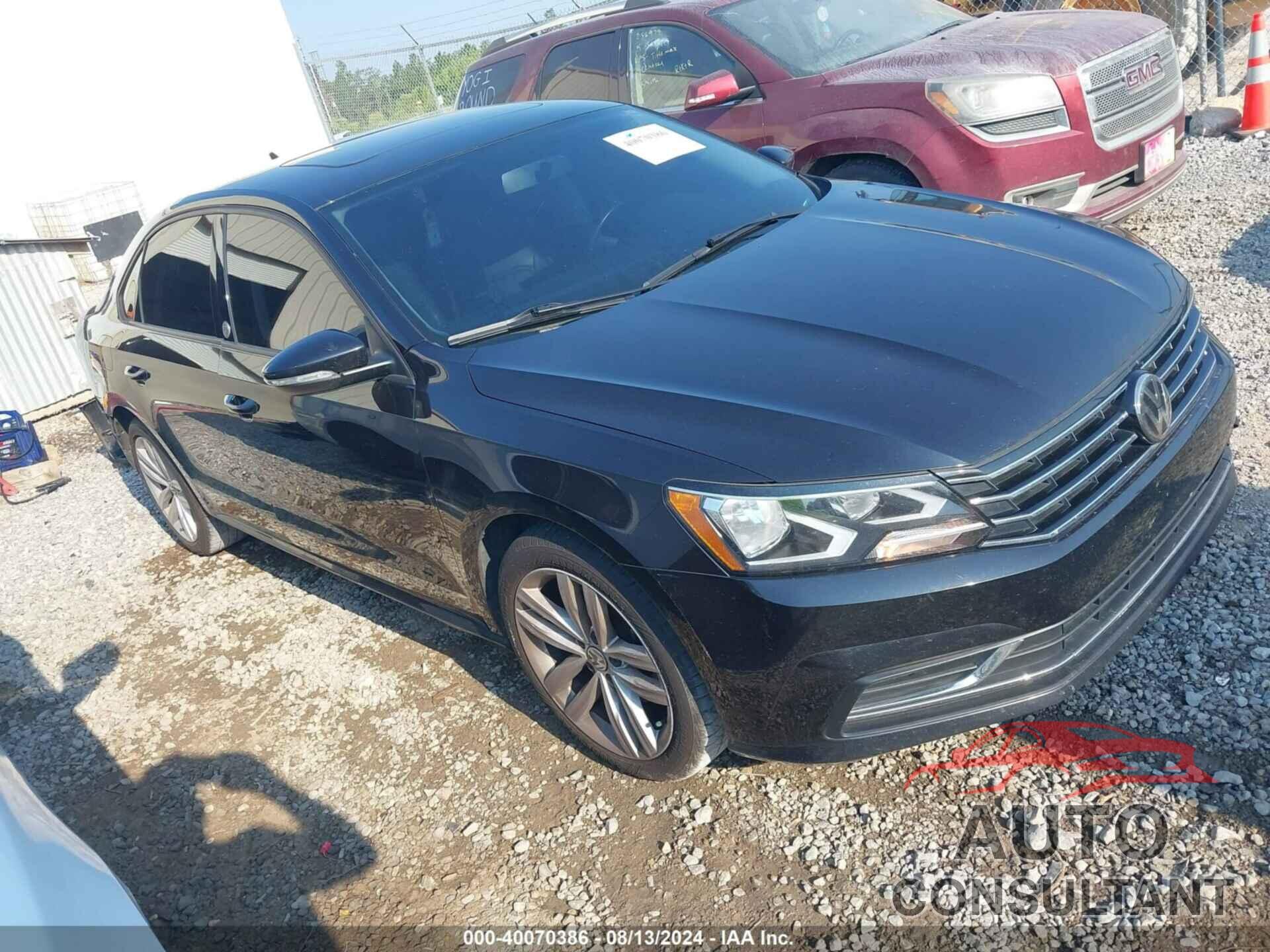 VOLKSWAGEN PASSAT 2019 - 1VWLA7A35KC009688