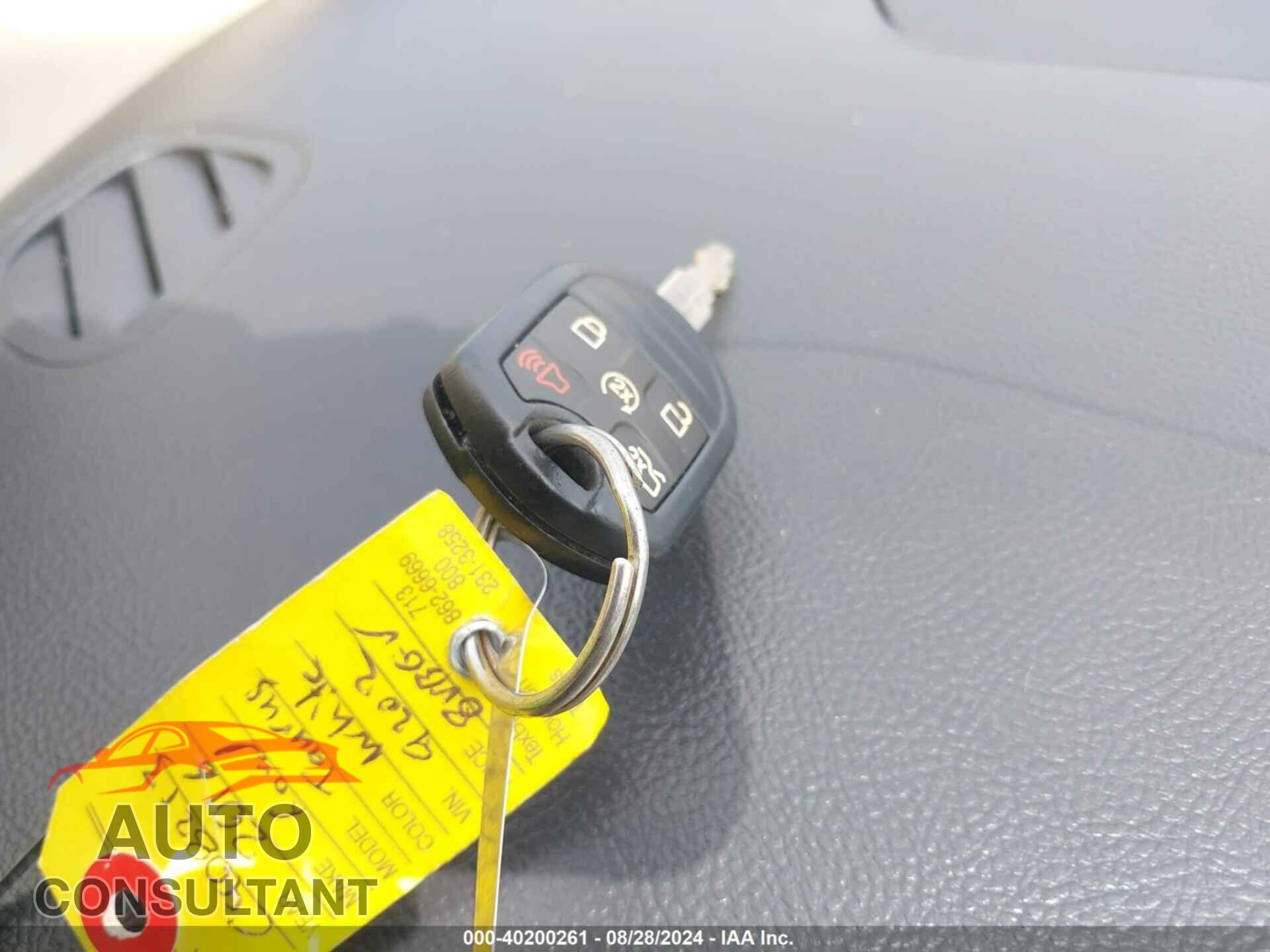 FORD TAURUS 2016 - 1FAHP2E89GG149202
