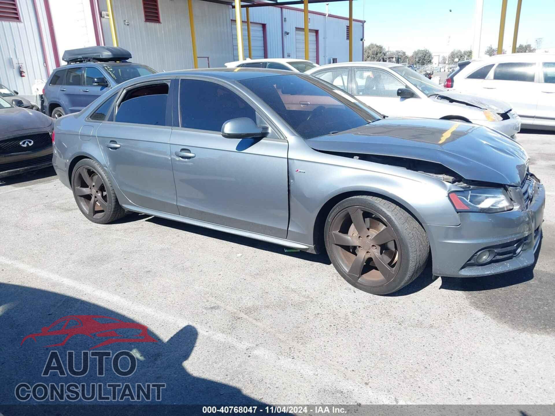 AUDI A4 2012 - WAUKFAFL4CA098024