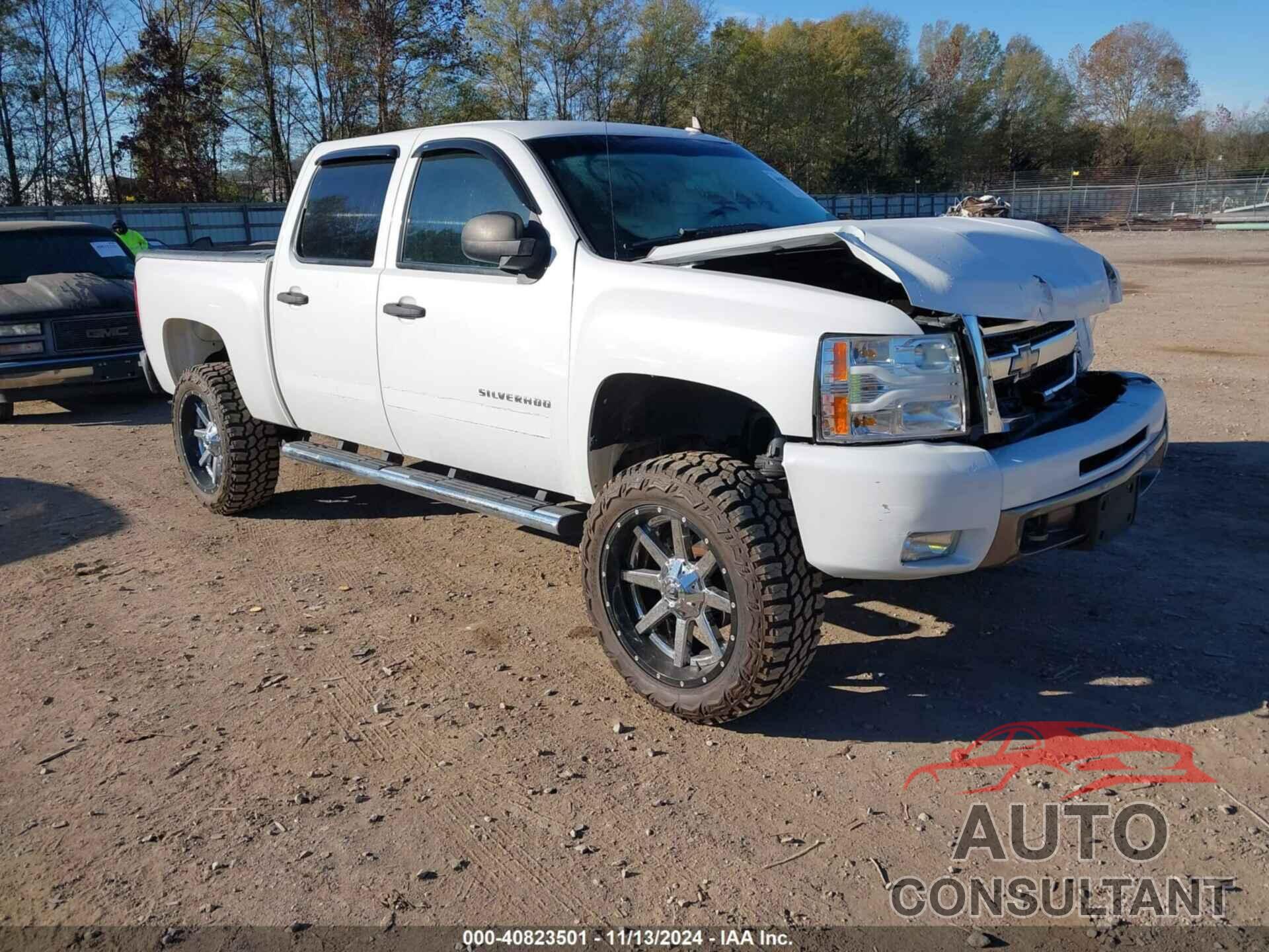 CHEVROLET SILVERADO 1500 2011 - 3GCPKSE3XBG284873