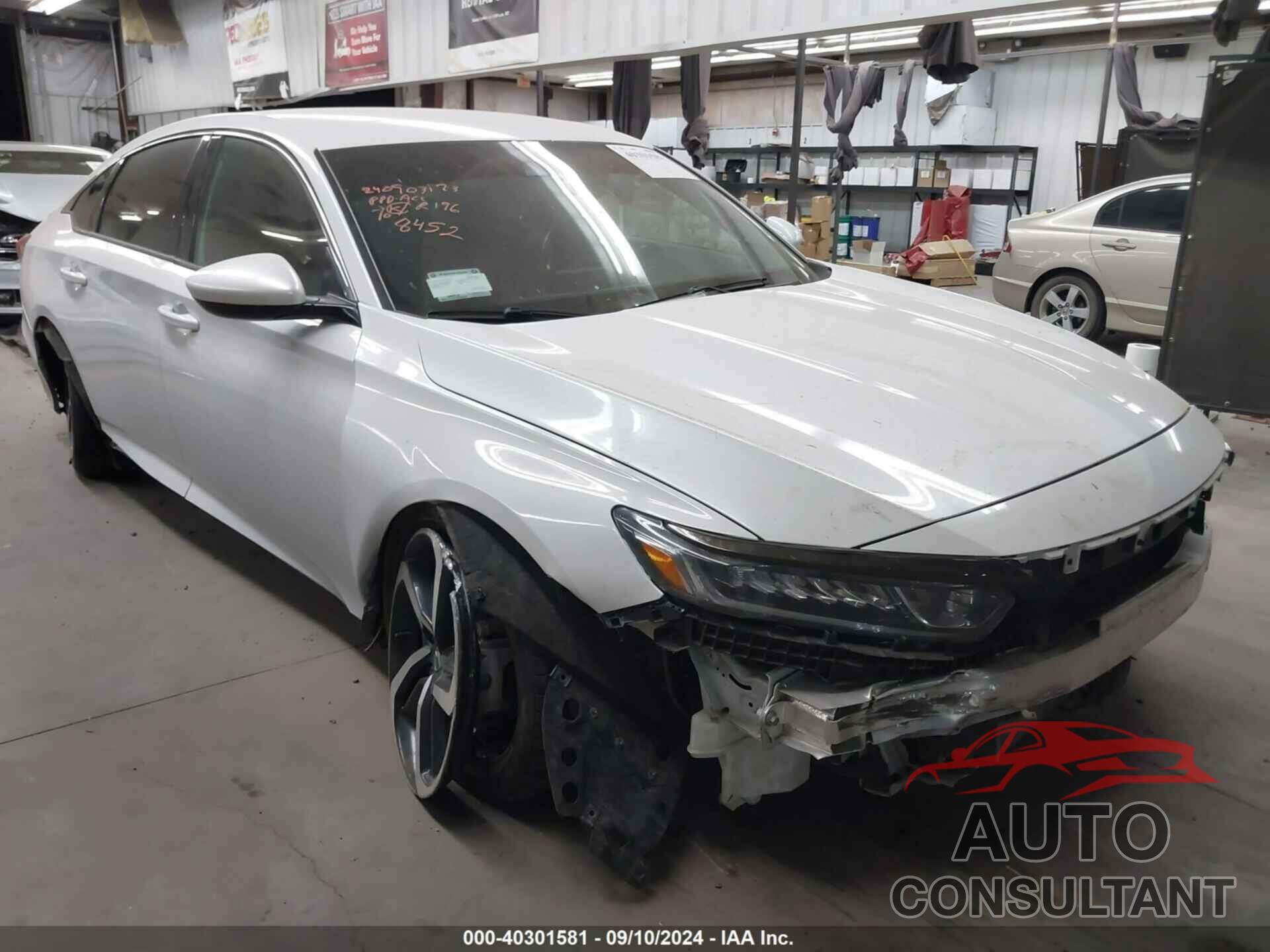 HONDA ACCORD 2018 - 1HGCV1F38JA248452