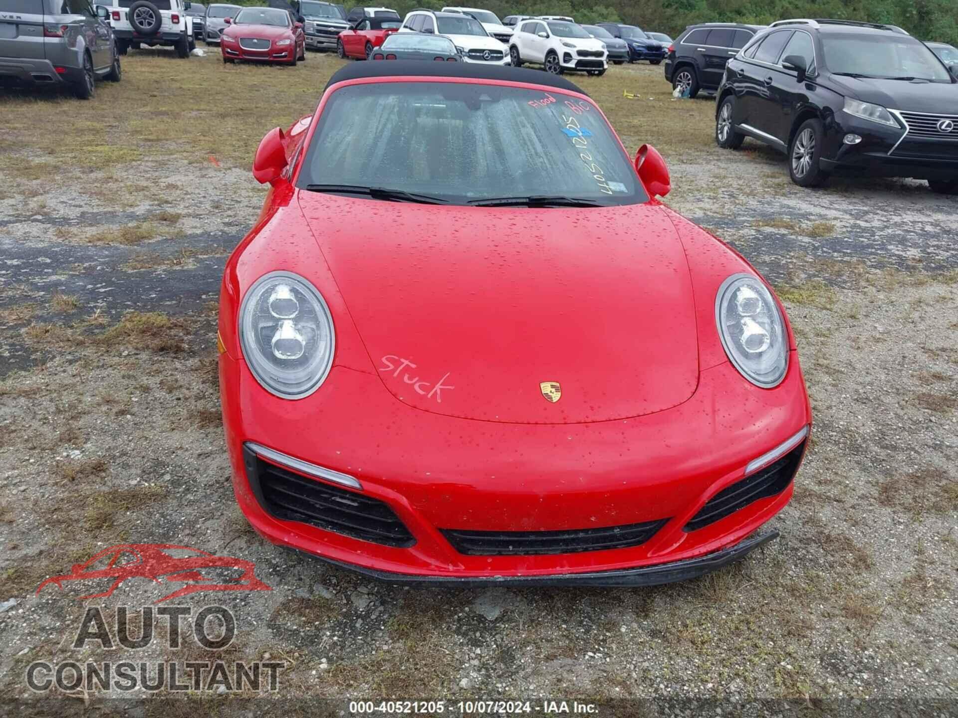 PORSCHE 911 2018 - WP0BB2A93JS134762