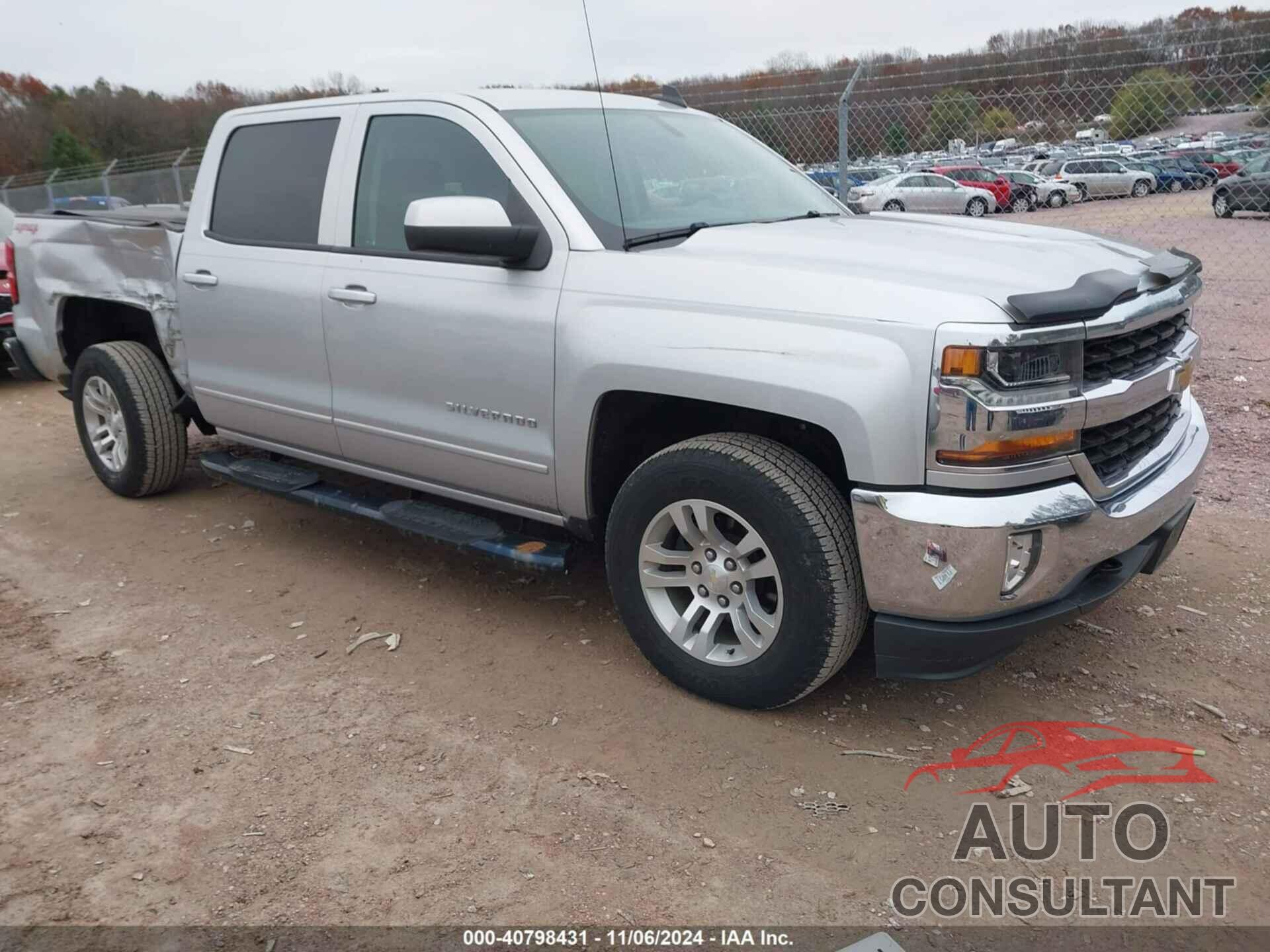 CHEVROLET SILVERADO 1500 2018 - 3GCUKREC2JG645135