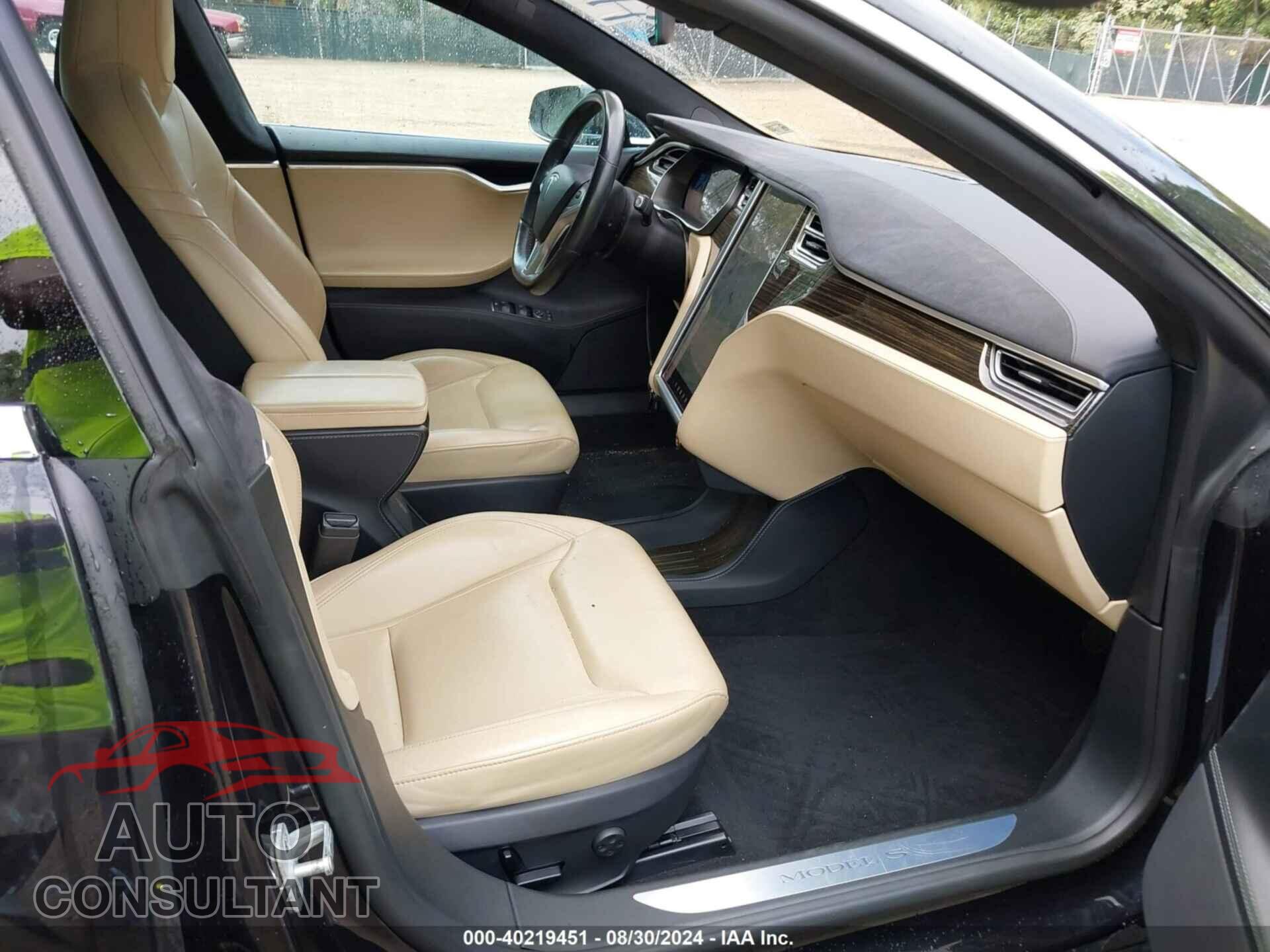 TESLA MODEL S 2016 - 5YJSA1E21GF126238