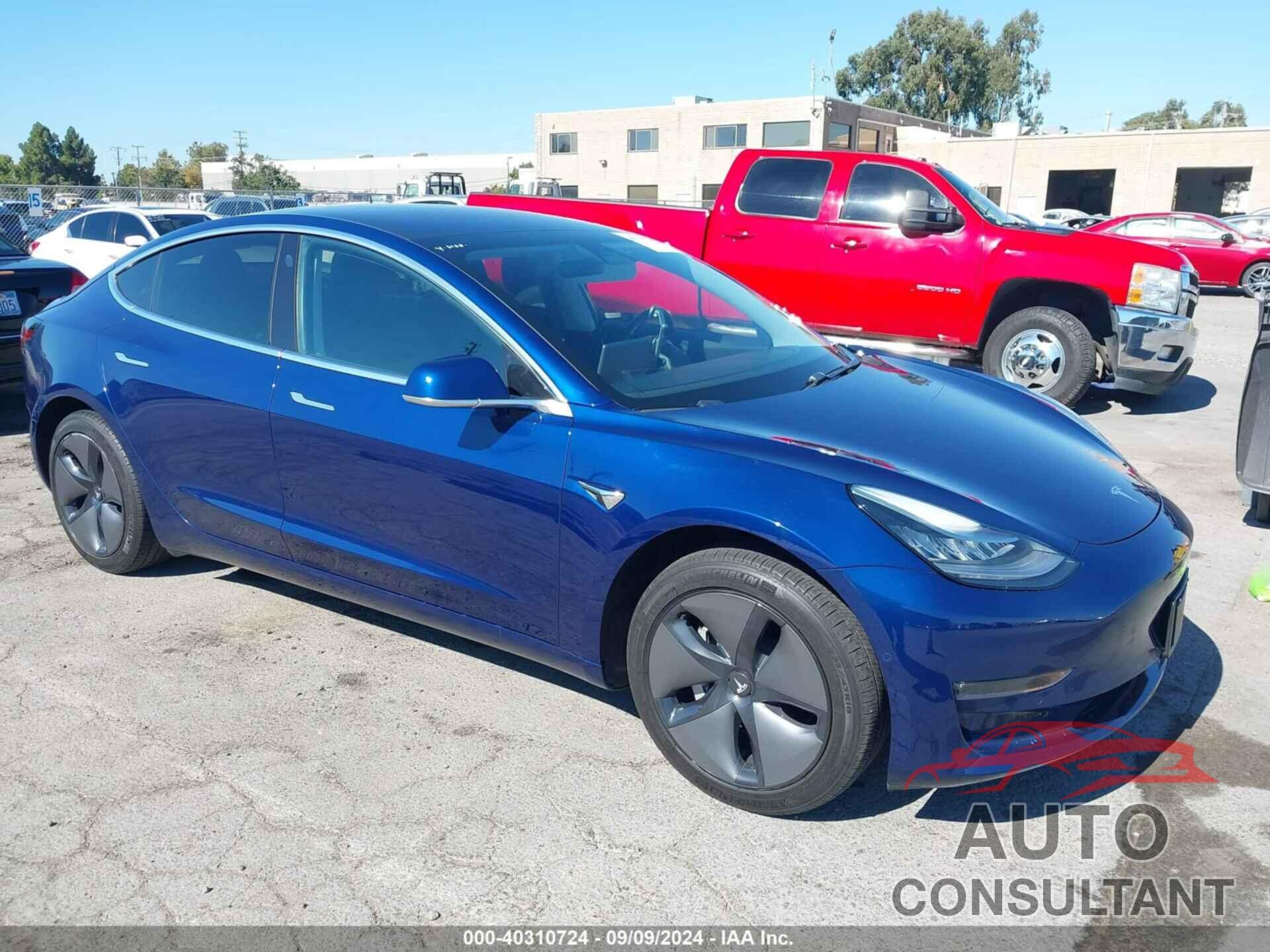 TESLA MODEL 3 2018 - 5YJ3E1EA0JF004302