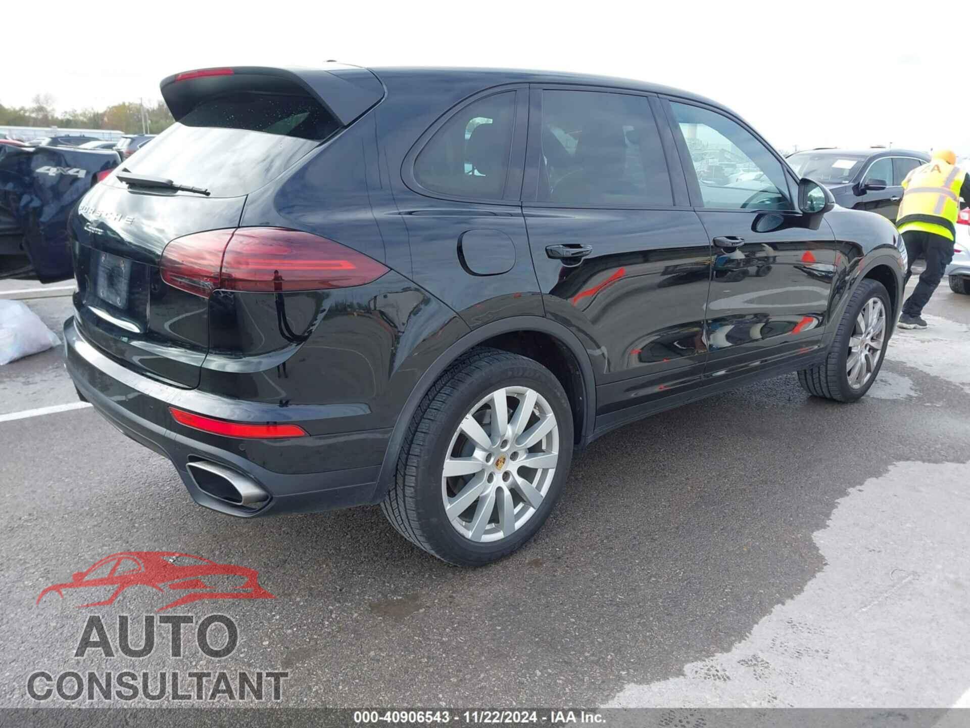 PORSCHE CAYENNE 2016 - WP1AA2A23GLA01597