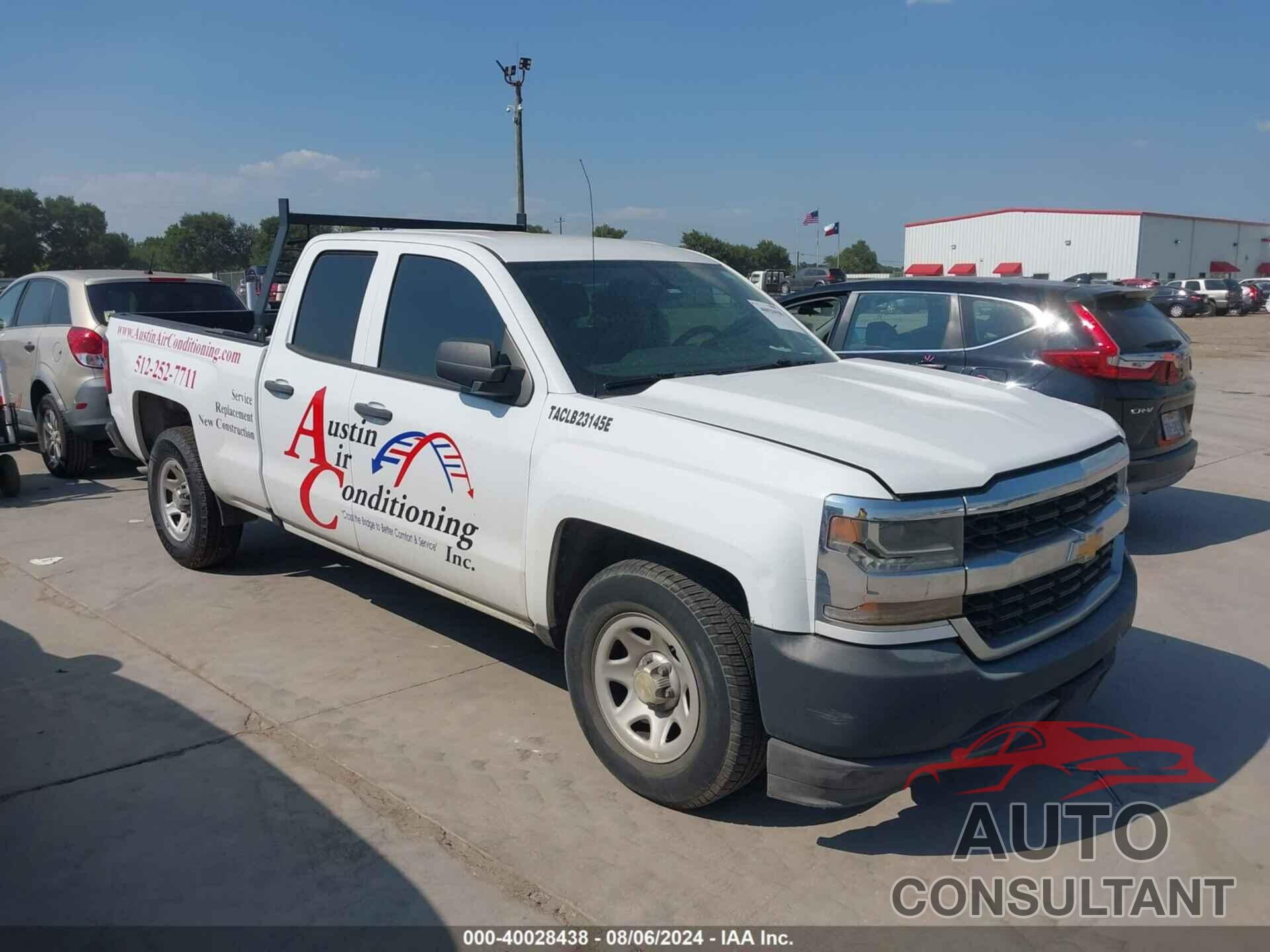 CHEVROLET SILVERADO 1500 2018 - 1GCRCNEH8JZ102363