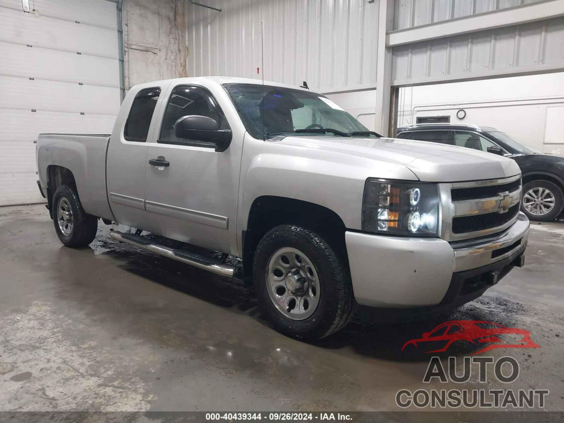 CHEVROLET SILVERADO 1500 2011 - 1GCRKREAXBZ111502