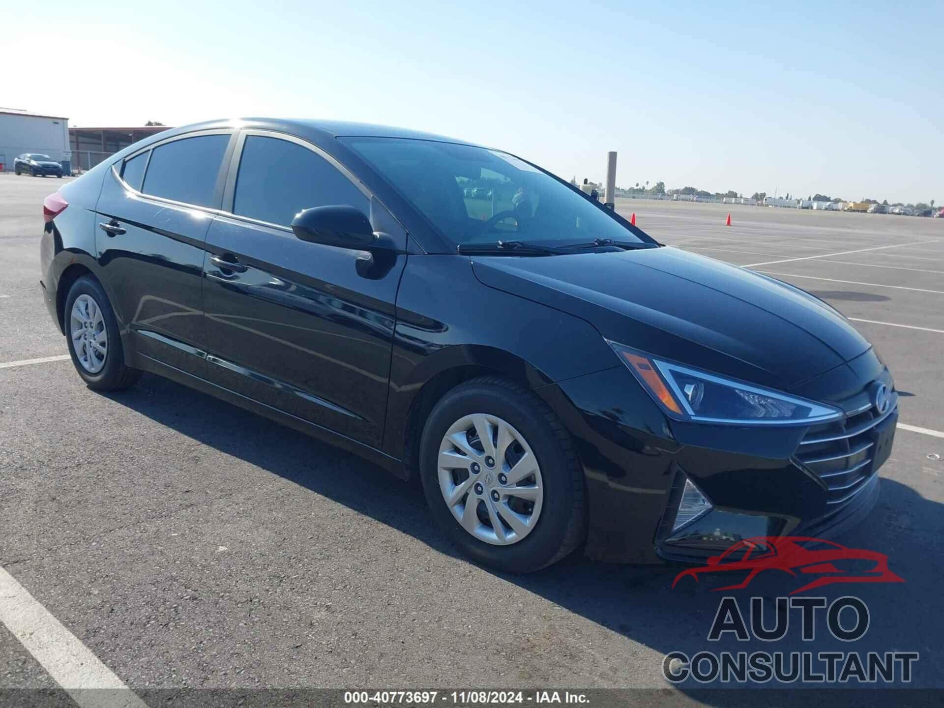 HYUNDAI ELANTRA 2019 - KMHD74LF0KU782862