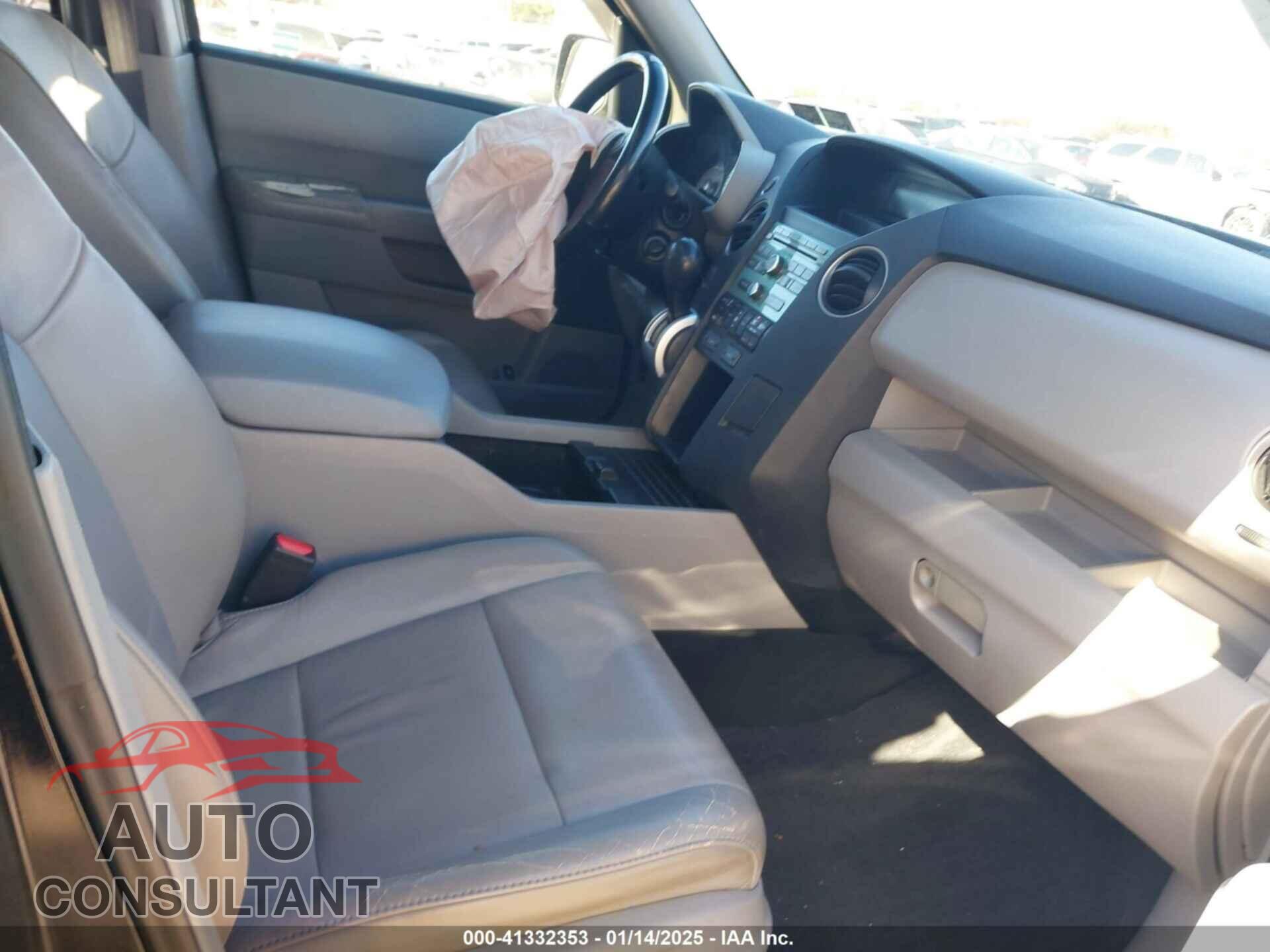 HONDA PILOT 2010 - 5FNYF4H54AB013359