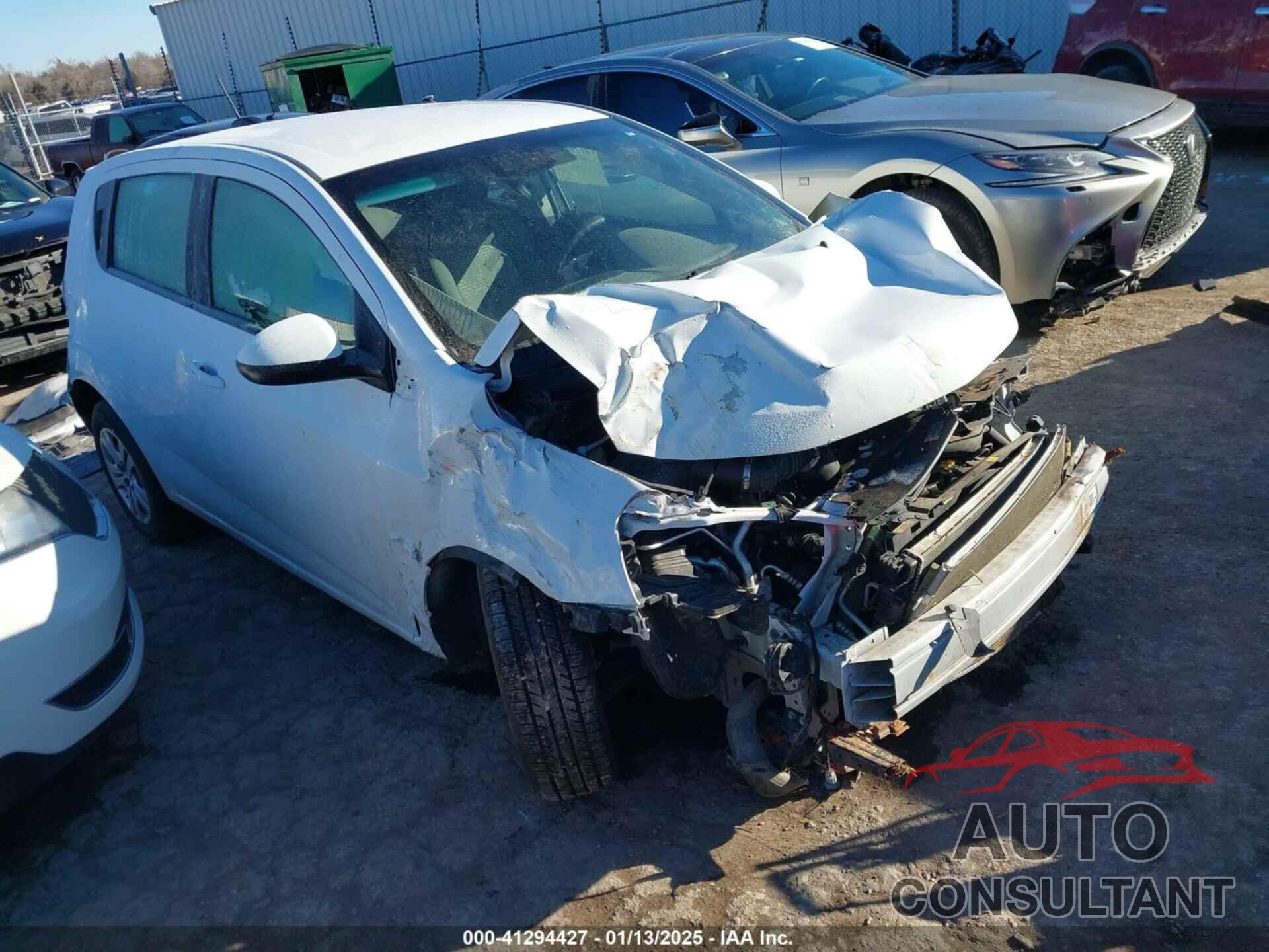 CHEVROLET SONIC 2020 - 1G1JG6SB5L4132985