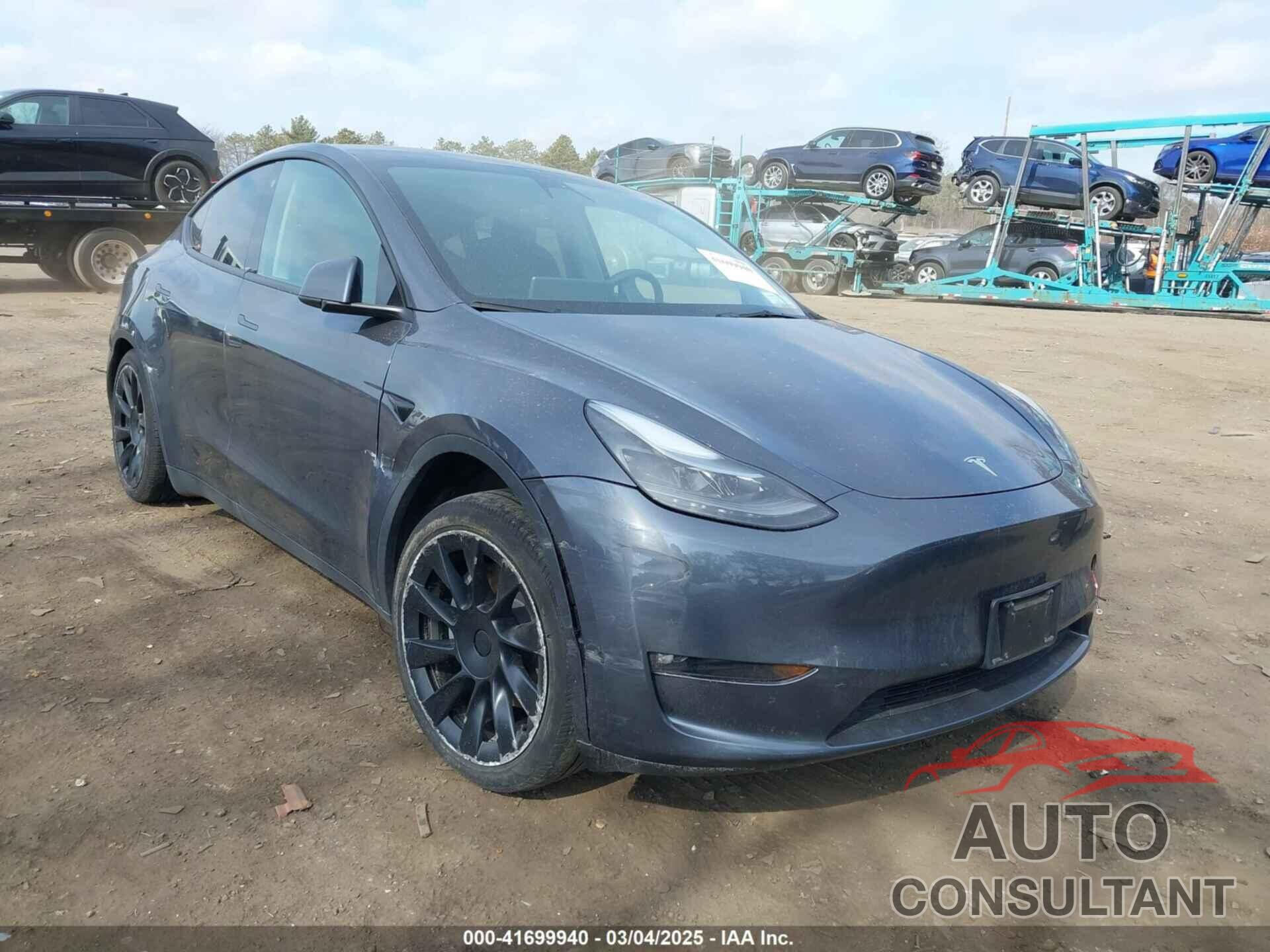 TESLA MODEL Y 2023 - 7SAYGDEE6PF637452