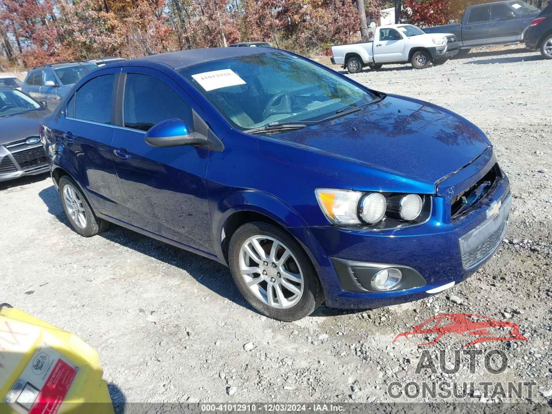 CHEVROLET SONIC 2012 - 1G1JC5SH4C4223868