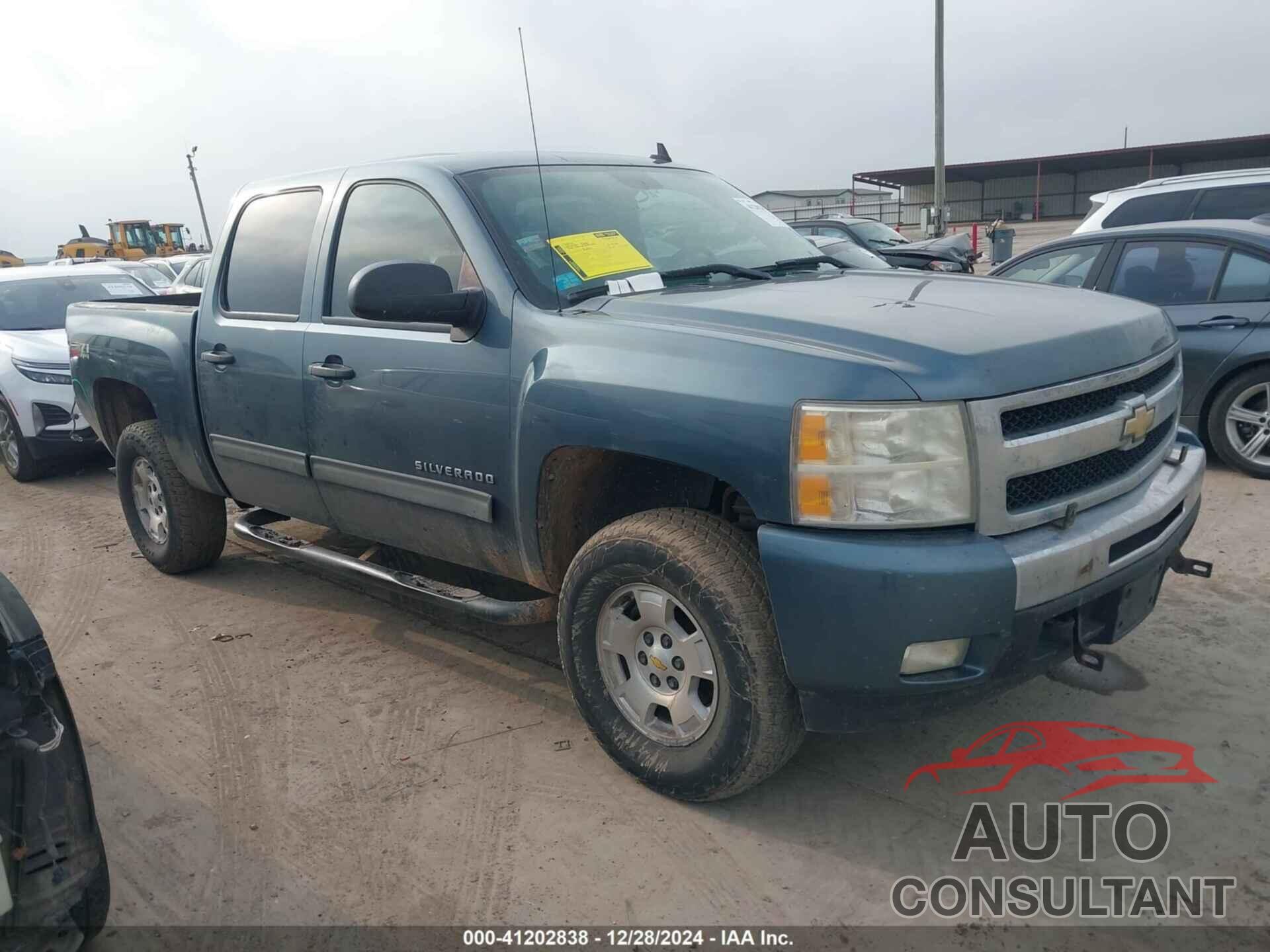 CHEVROLET SILVERADO 1500 2011 - 1GCPKSE34BF250218