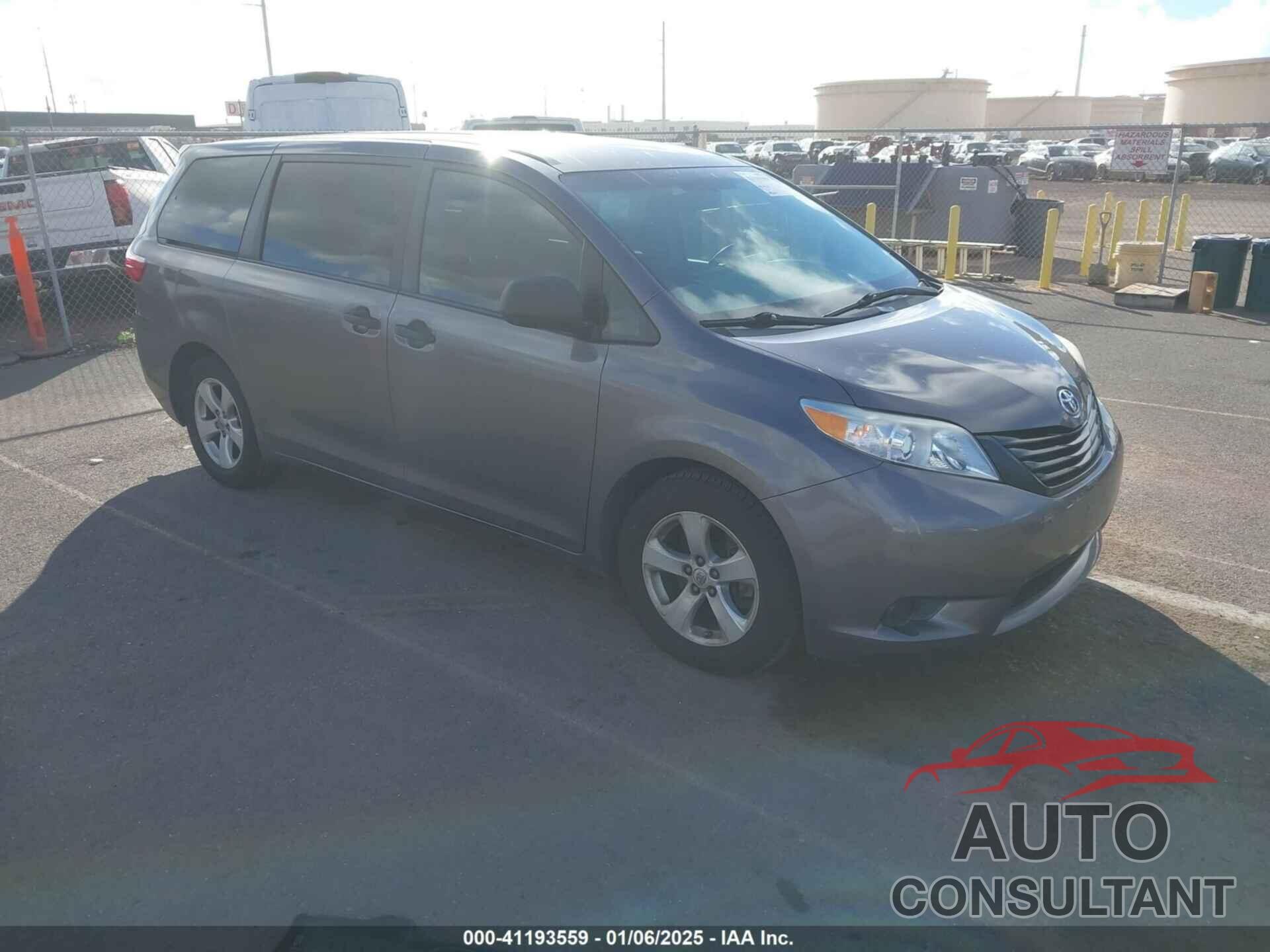 TOYOTA SIENNA 2016 - 5TDZK3DC2GS694415