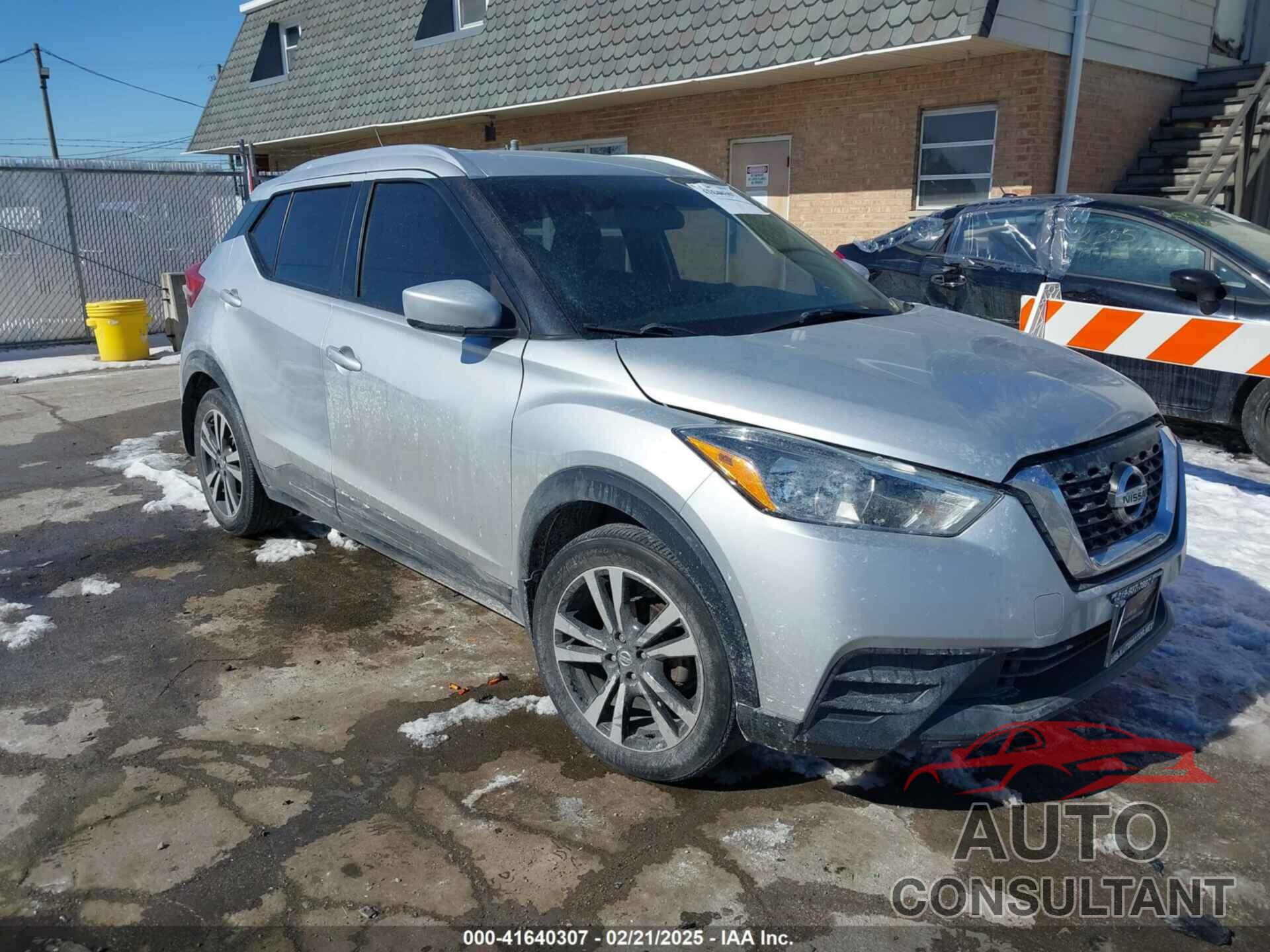 NISSAN KICKS 2019 - 3N1CP5CU5KL498273