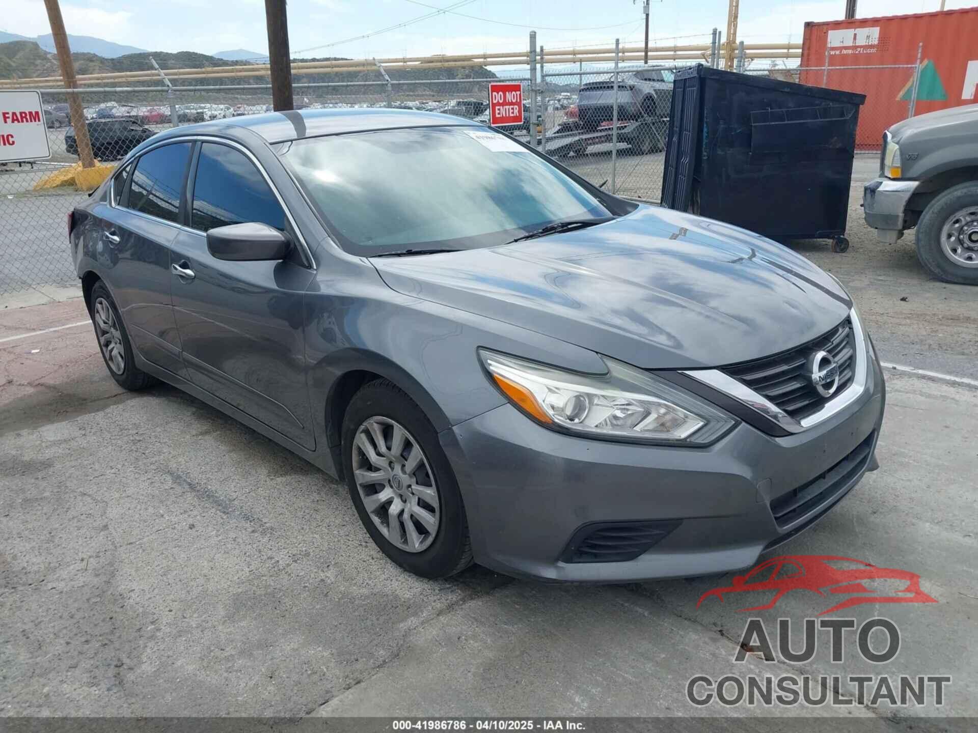 NISSAN ALTIMA 2017 - 1N4AL3AP3HN318675