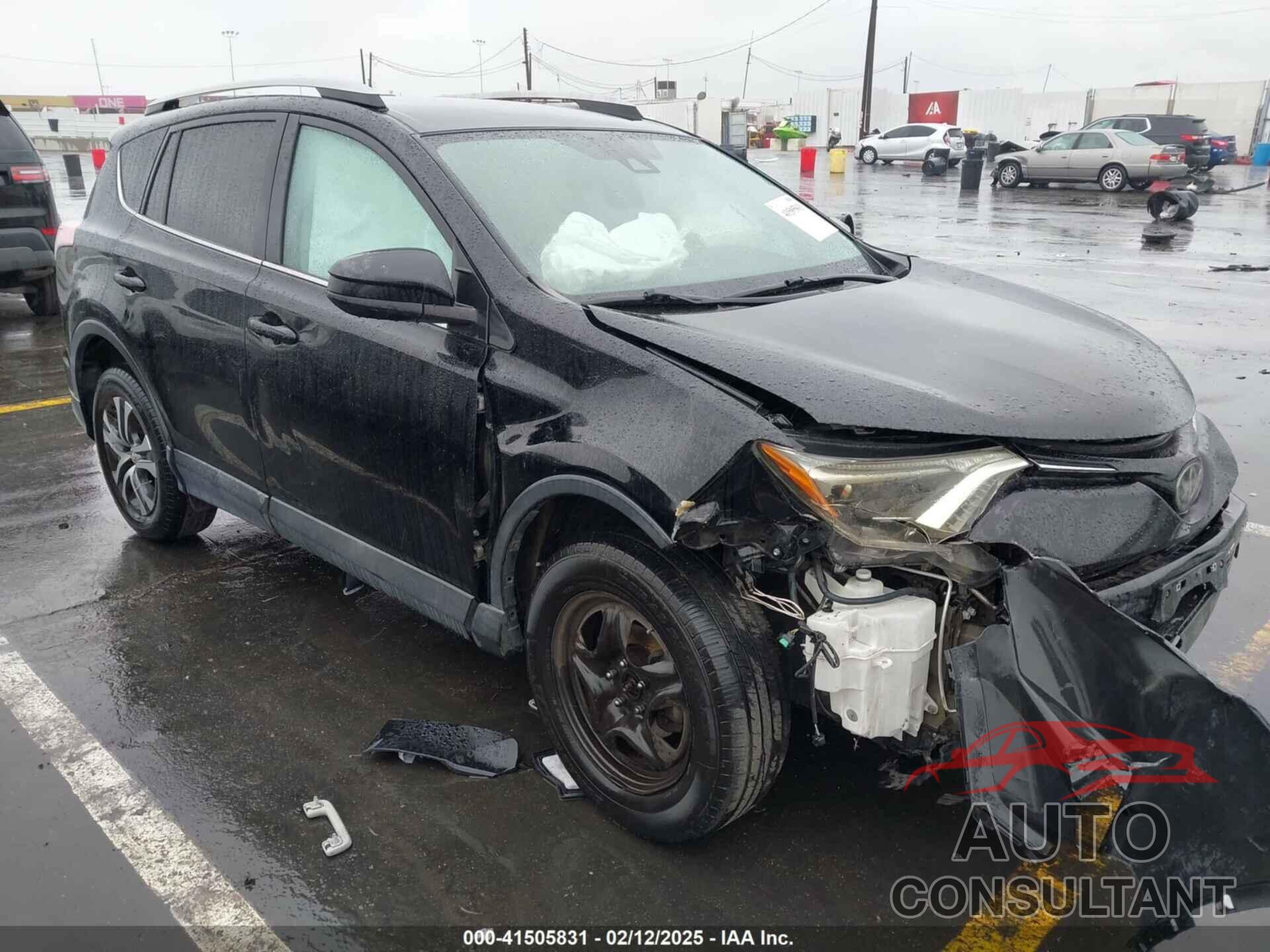 TOYOTA RAV4 2017 - 2T3BFREV1HW571942