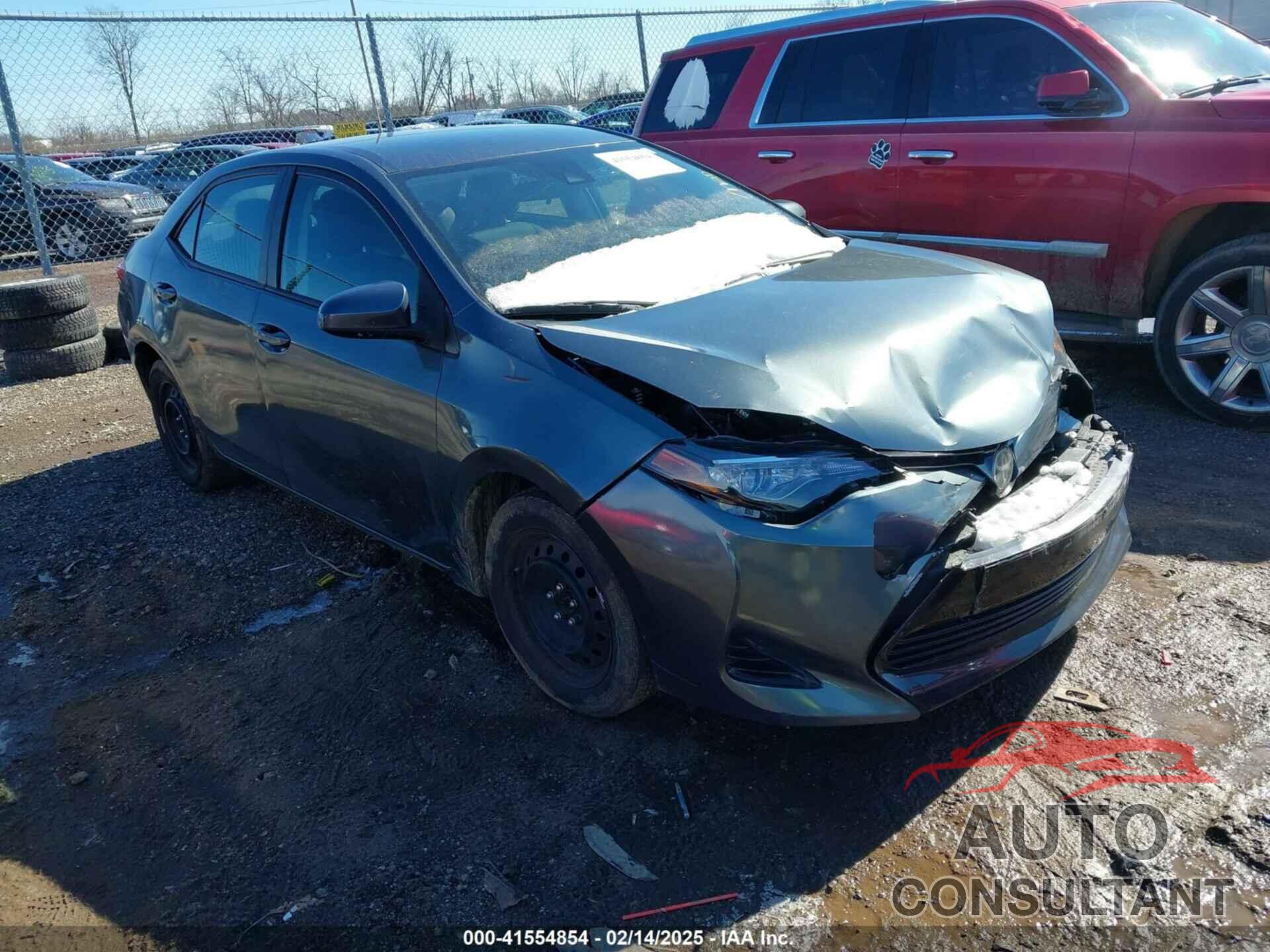 TOYOTA COROLLA 2018 - 5YFBURHE9JP854090