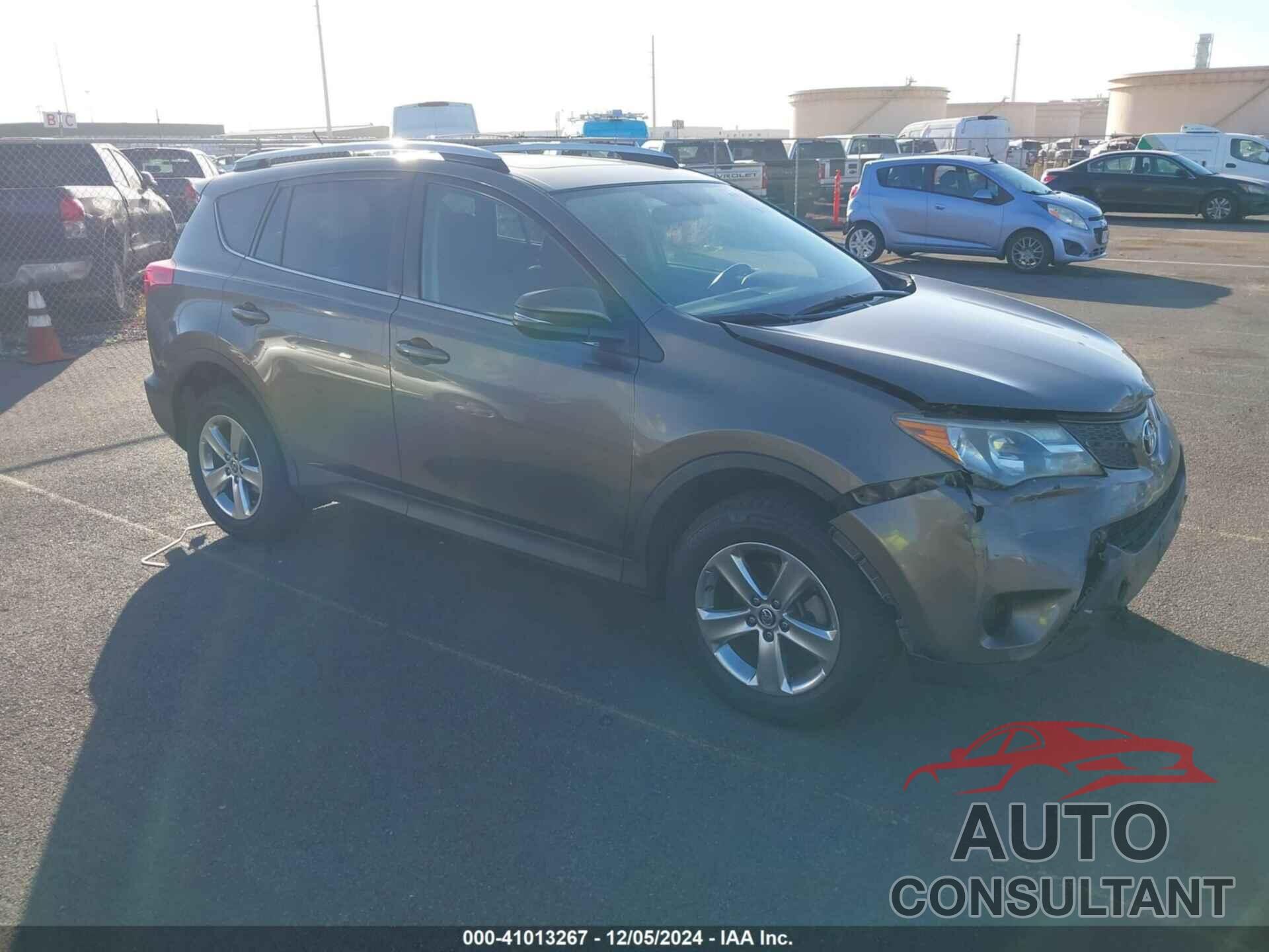 TOYOTA RAV4 2015 - JTMWFREV2FD065757