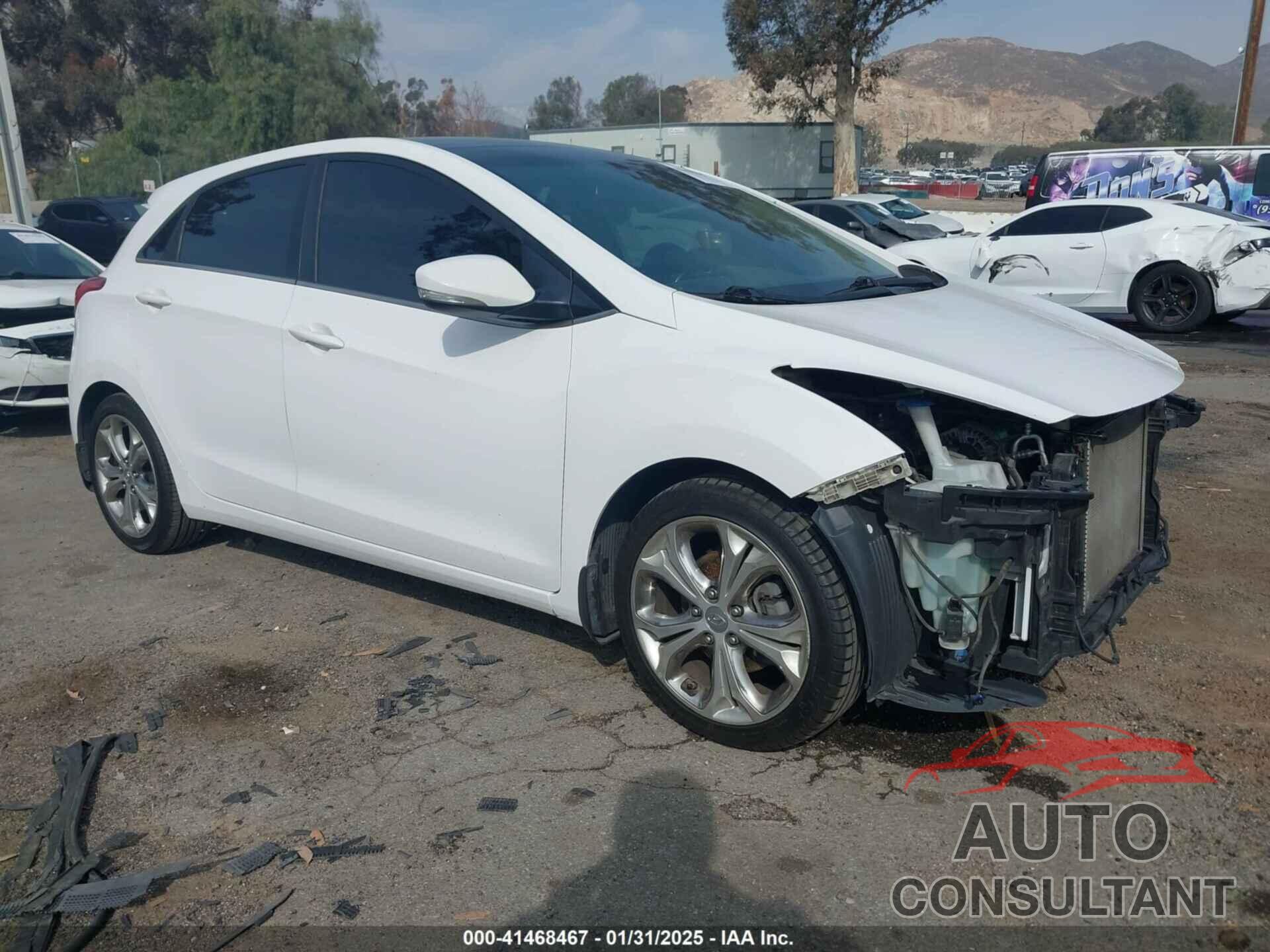HYUNDAI ELANTRA GT 2013 - KMHD35LE8DU112553