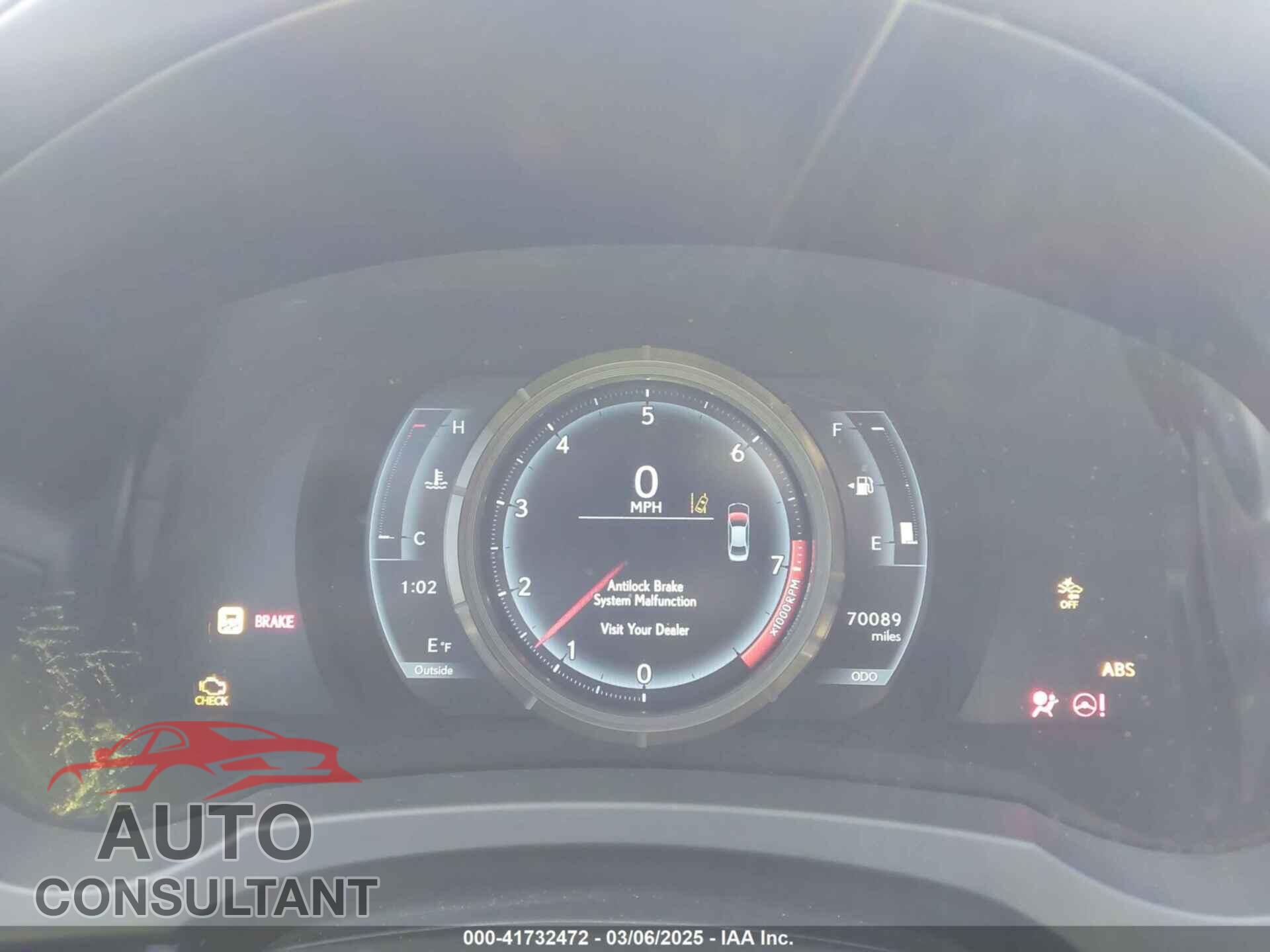 LEXUS IS 300 2019 - JTHC81D27K5035534