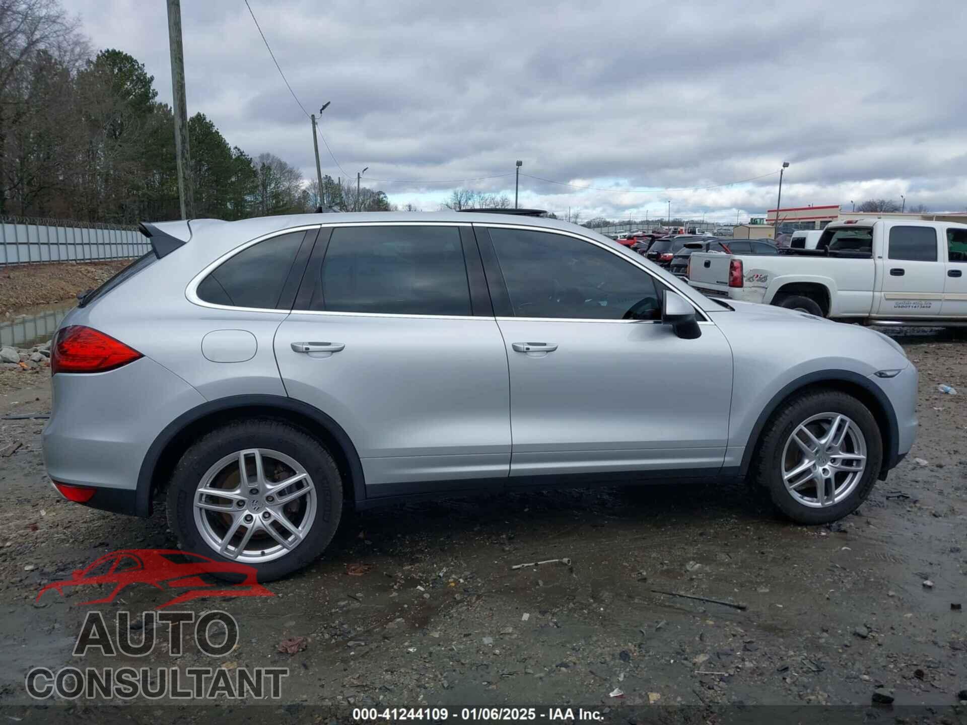 PORSCHE CAYENNE 2012 - WP1AA2A26CLA02401