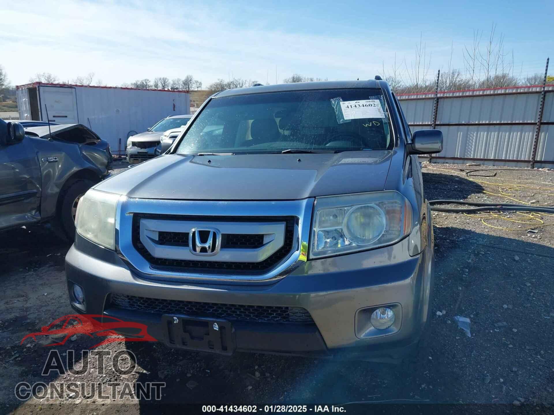 HONDA PILOT 2011 - 5FNYF3H41BB044684