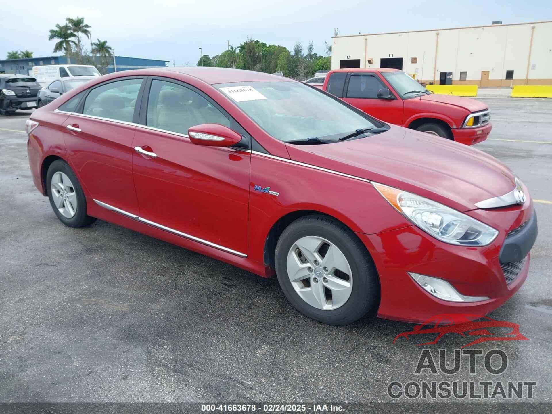 HYUNDAI SONATA HYBRID 2012 - KMHEC4A49CA041193