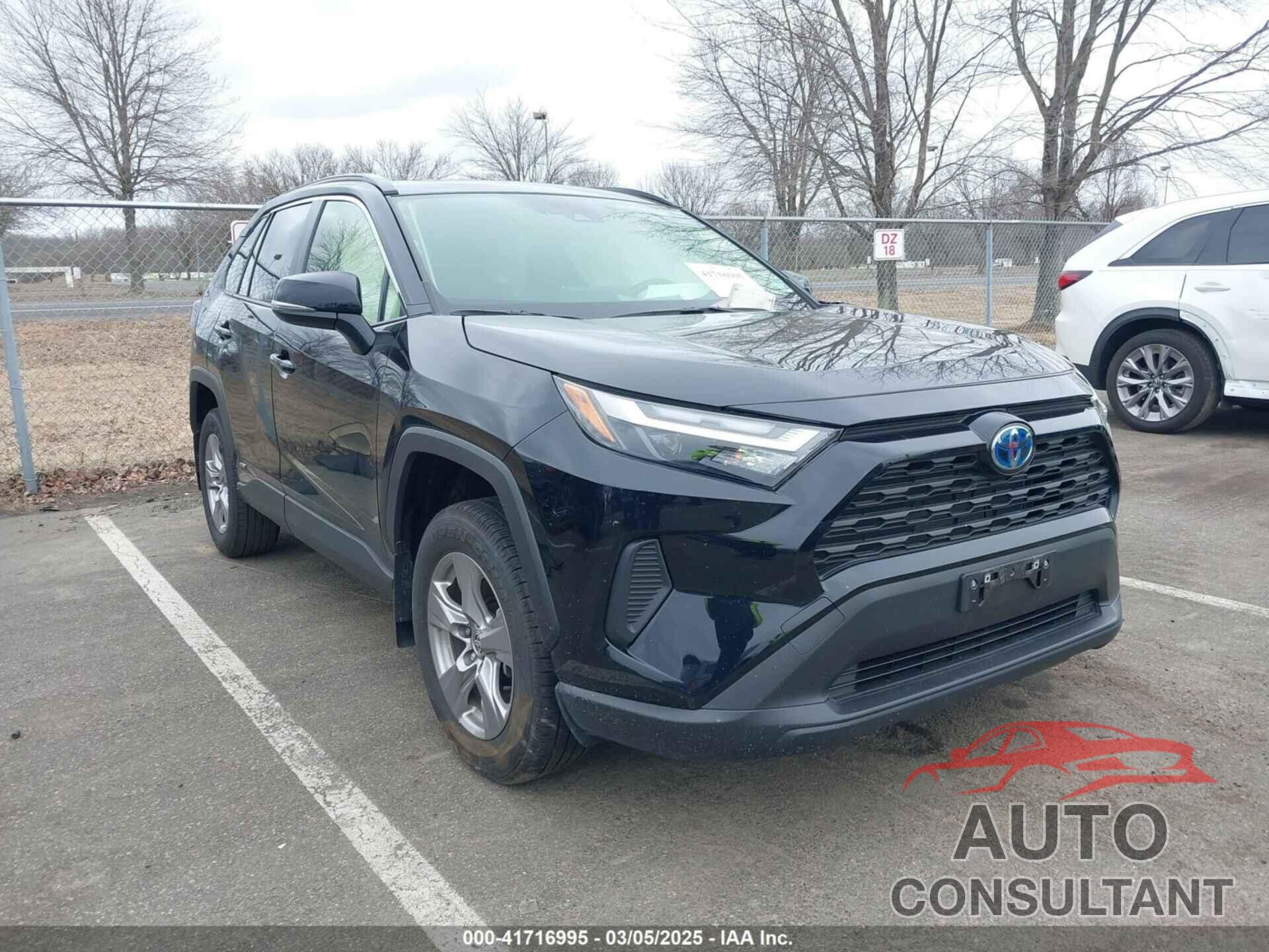 TOYOTA RAV4 HYBRID 2024 - JTMRWRFV1RJ058543