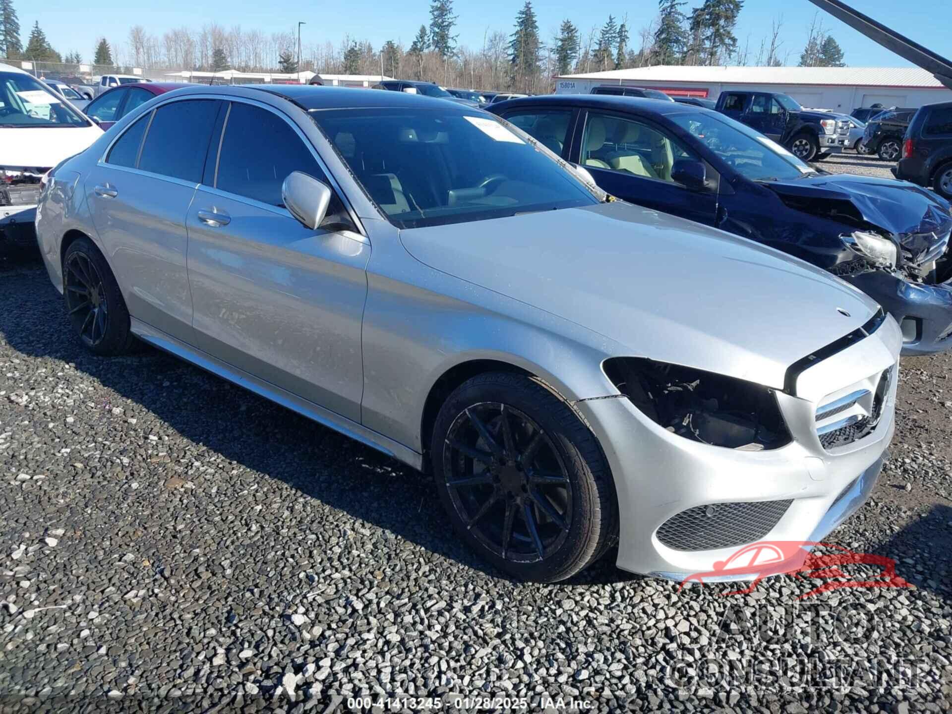 MERCEDES-BENZ C 300 2015 - 55SWF4KB7FU042866