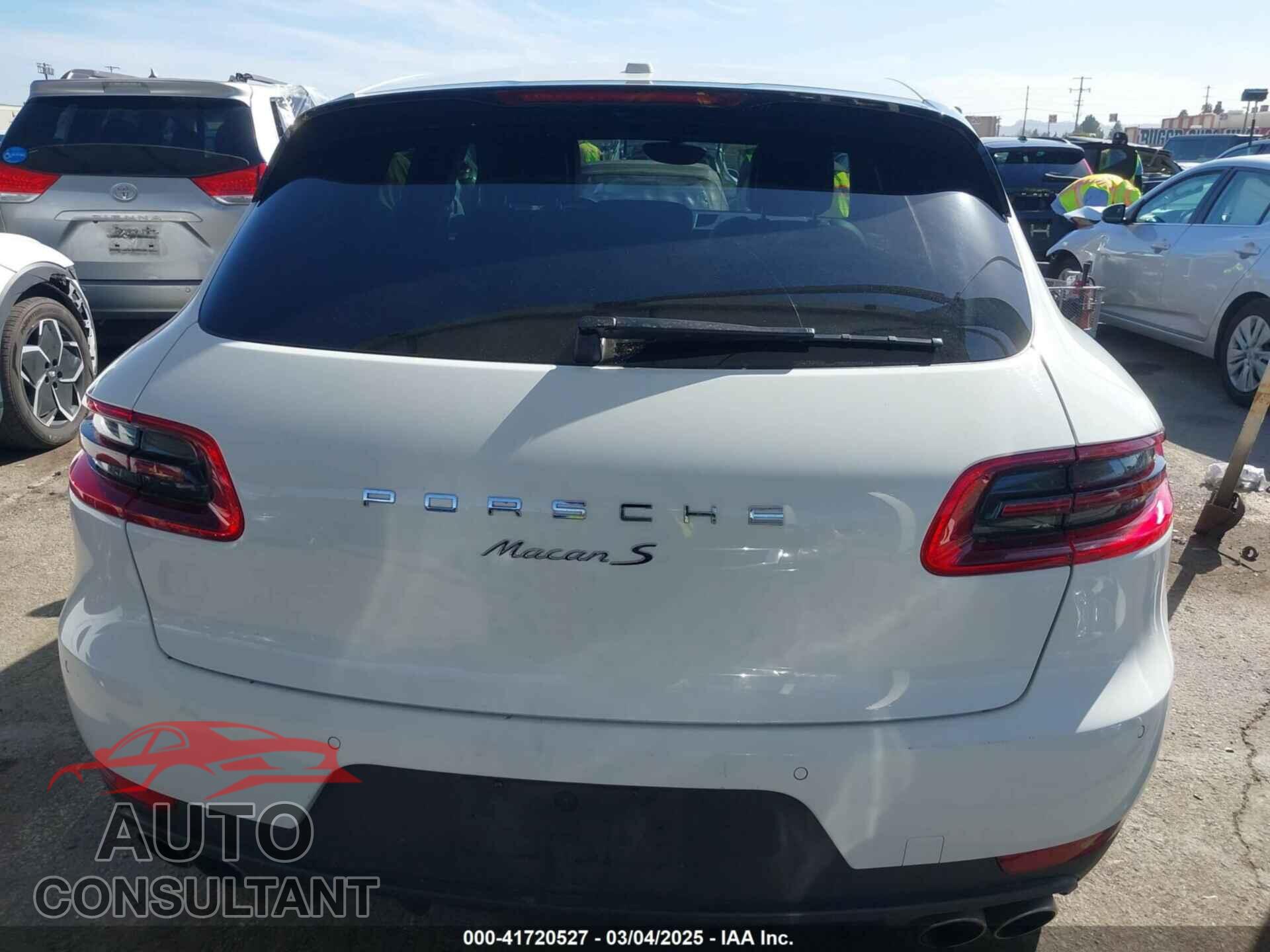 PORSCHE MACAN 2015 - WP1AB2A59FLB72666
