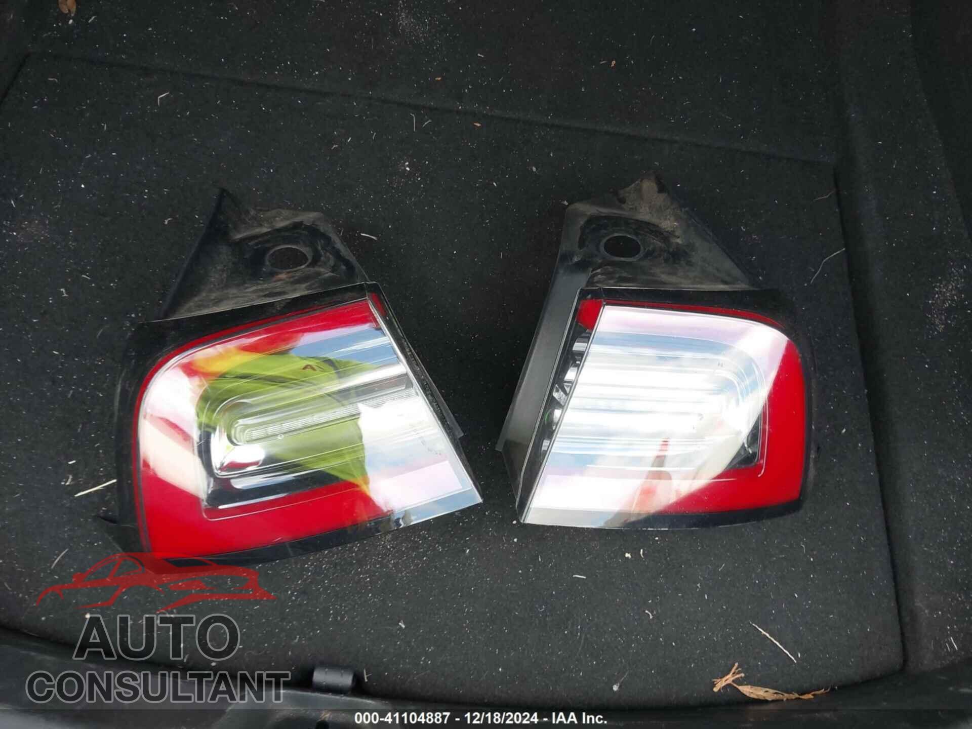 TESLA MODEL 3 2018 - 5YJ3E1EA4JF021006