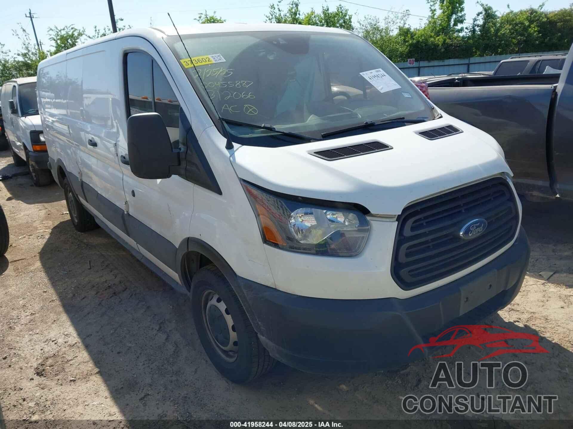 FORD TRANSIT-250 2019 - 1FTYR2ZM5KKB12066