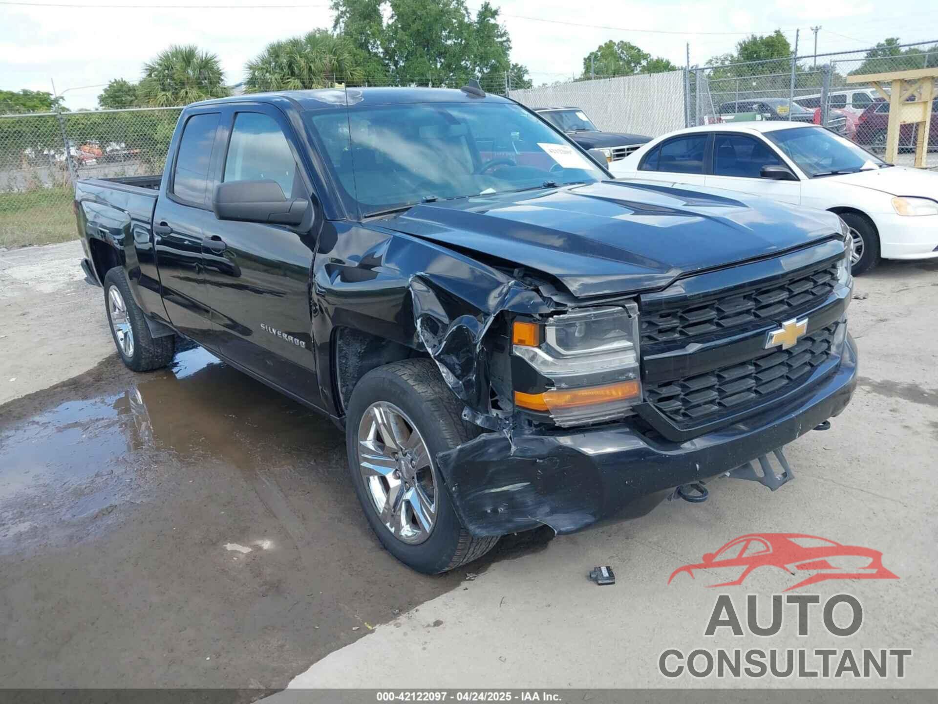CHEVROLET SILVERADO 1500 2018 - 1GCRCPEC3JZ329430